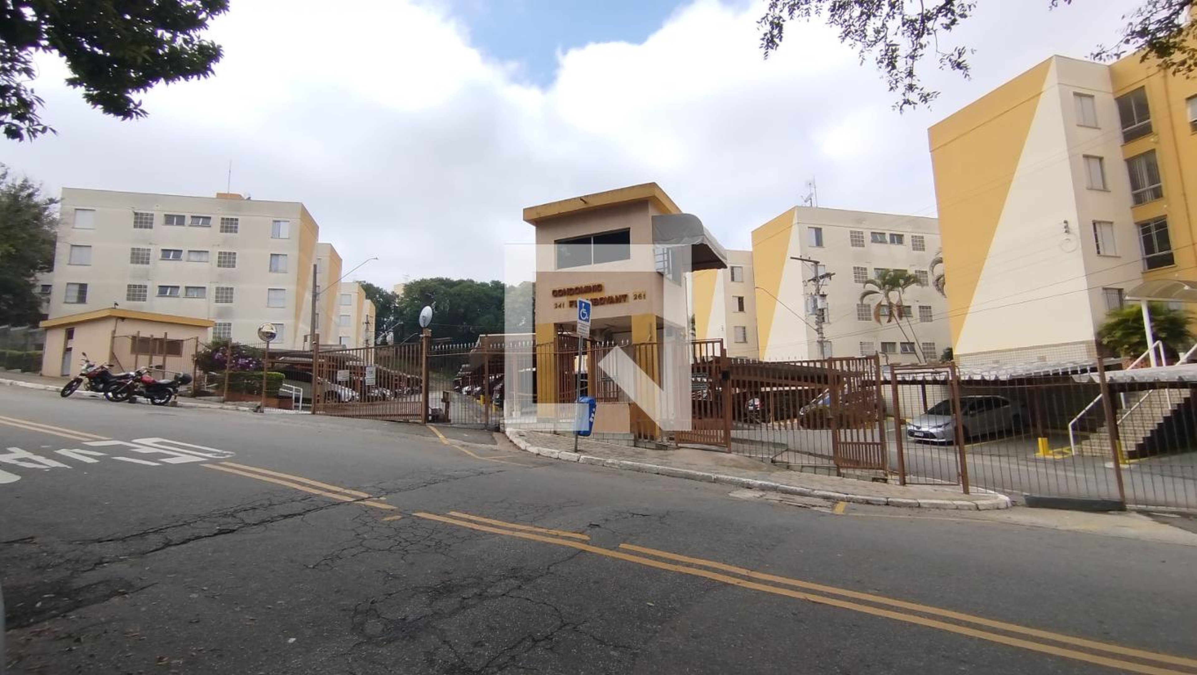 Fachada Condomínio Flamboyant