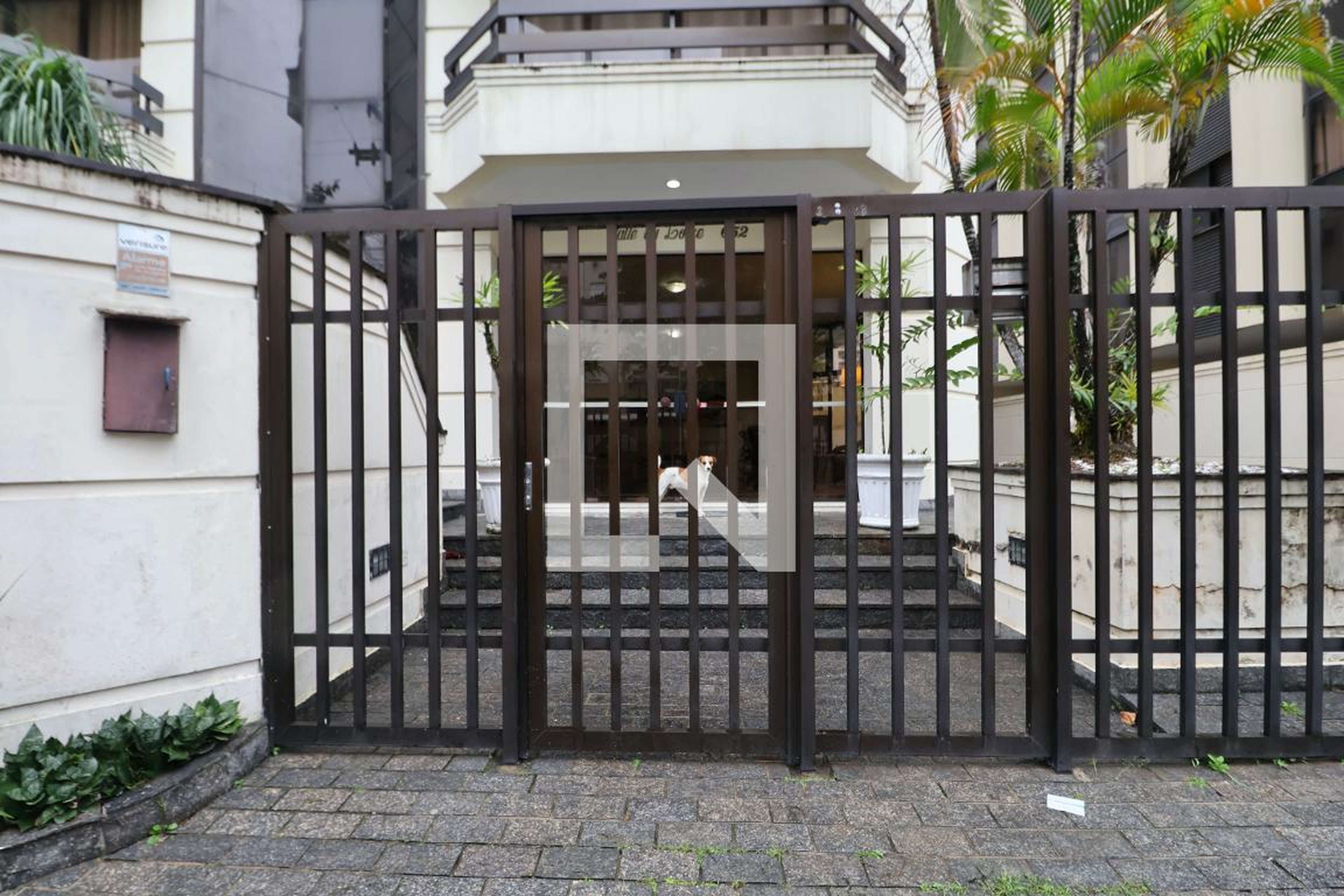 Fachada Condomínio em Avenida Veraneio, 652