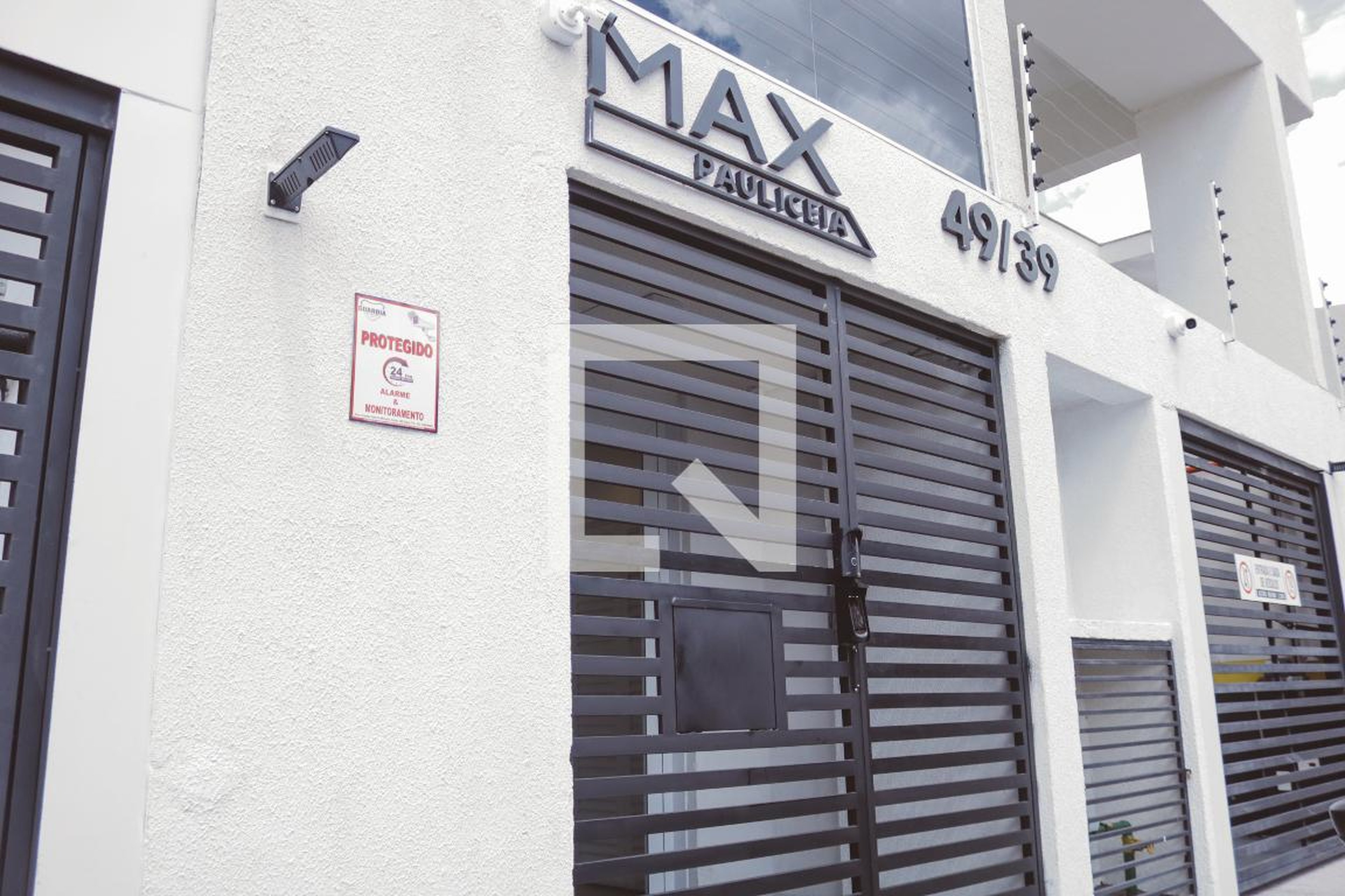 Fachada do Prédio Condomínio Max Paulicéia