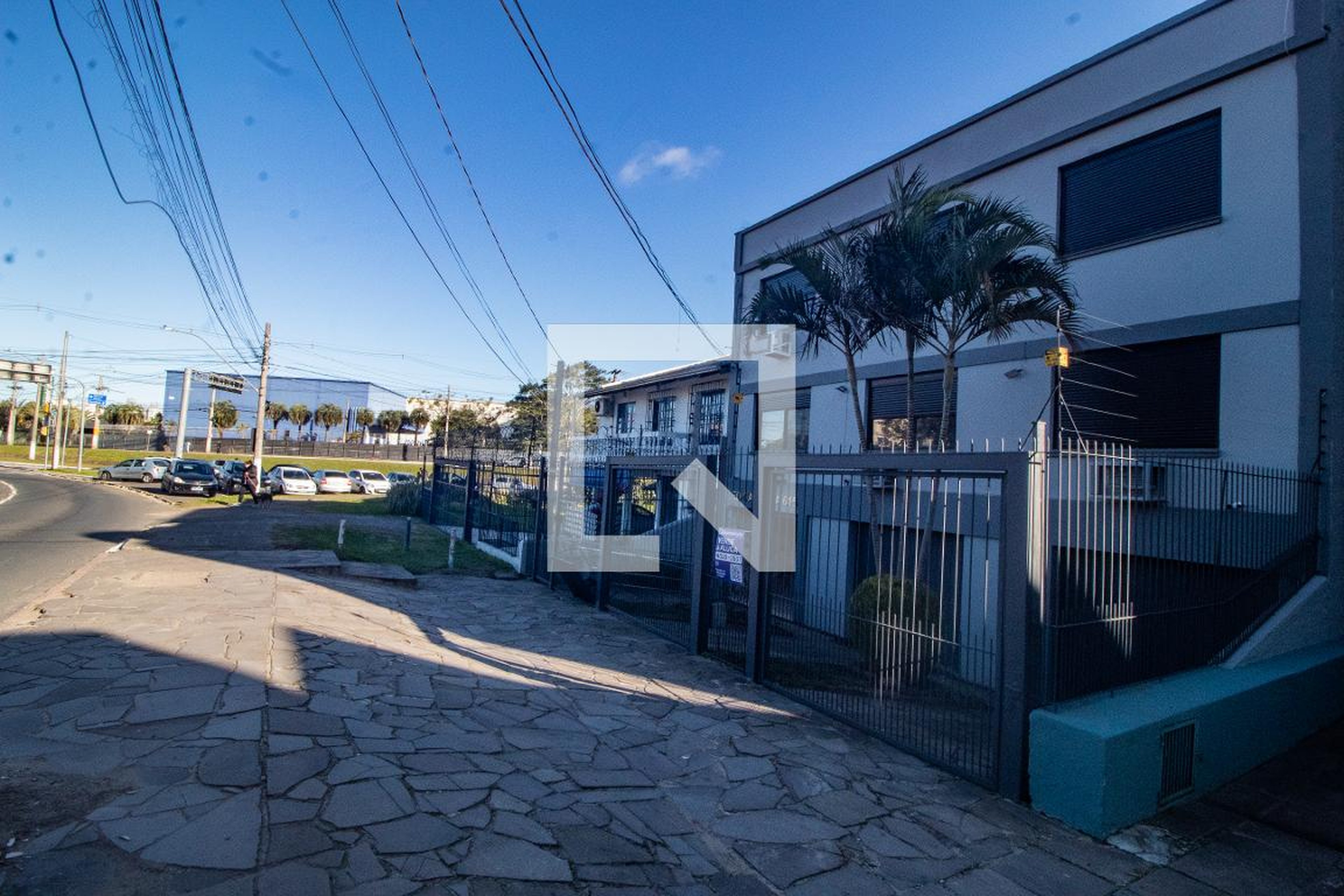 Fachada Condomínio em Avenida Pinheiro Borda, 645