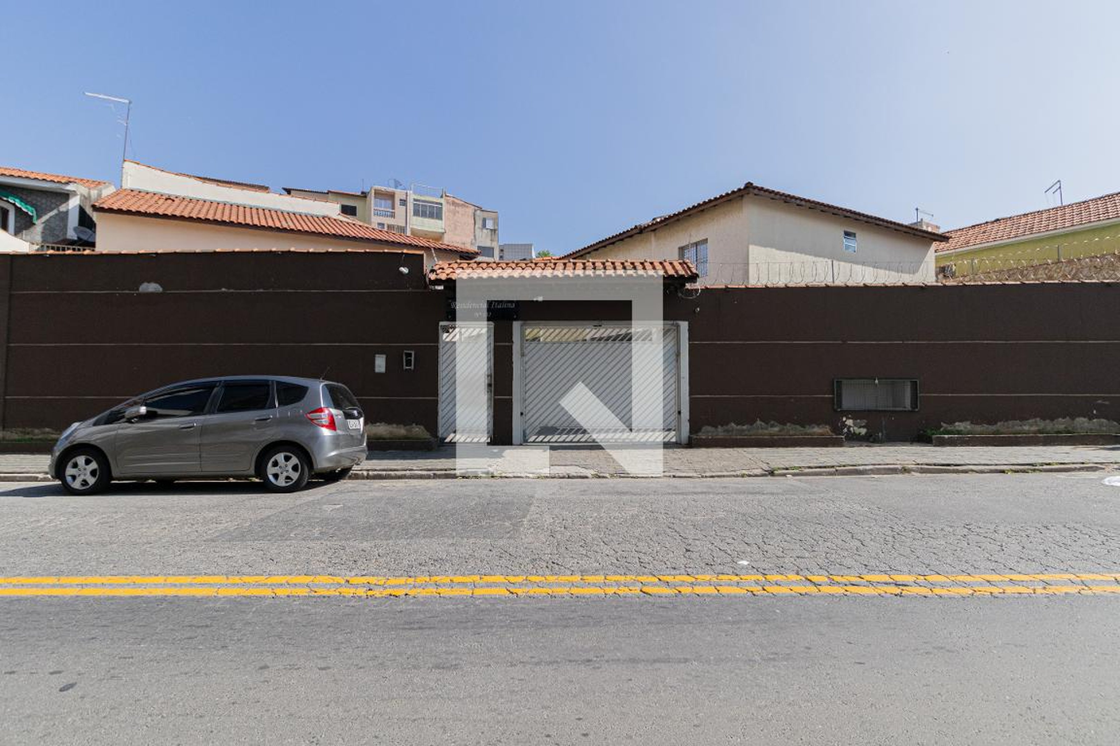 Fachada Condomínio em Acesso à Rua Italina, 132