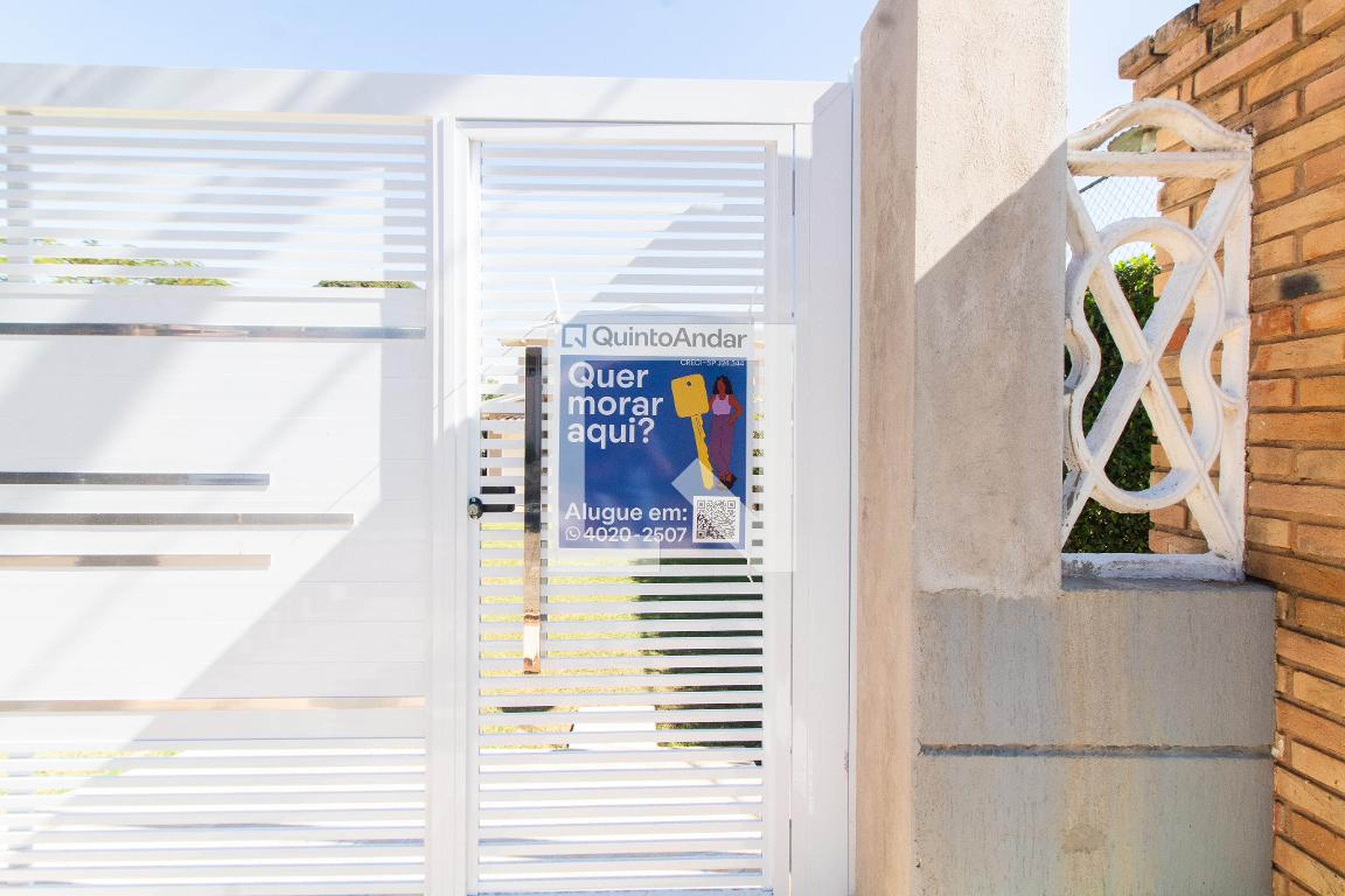 Fachada Condomínio em Rua Pedro Gonçalves Sobrinho, 550