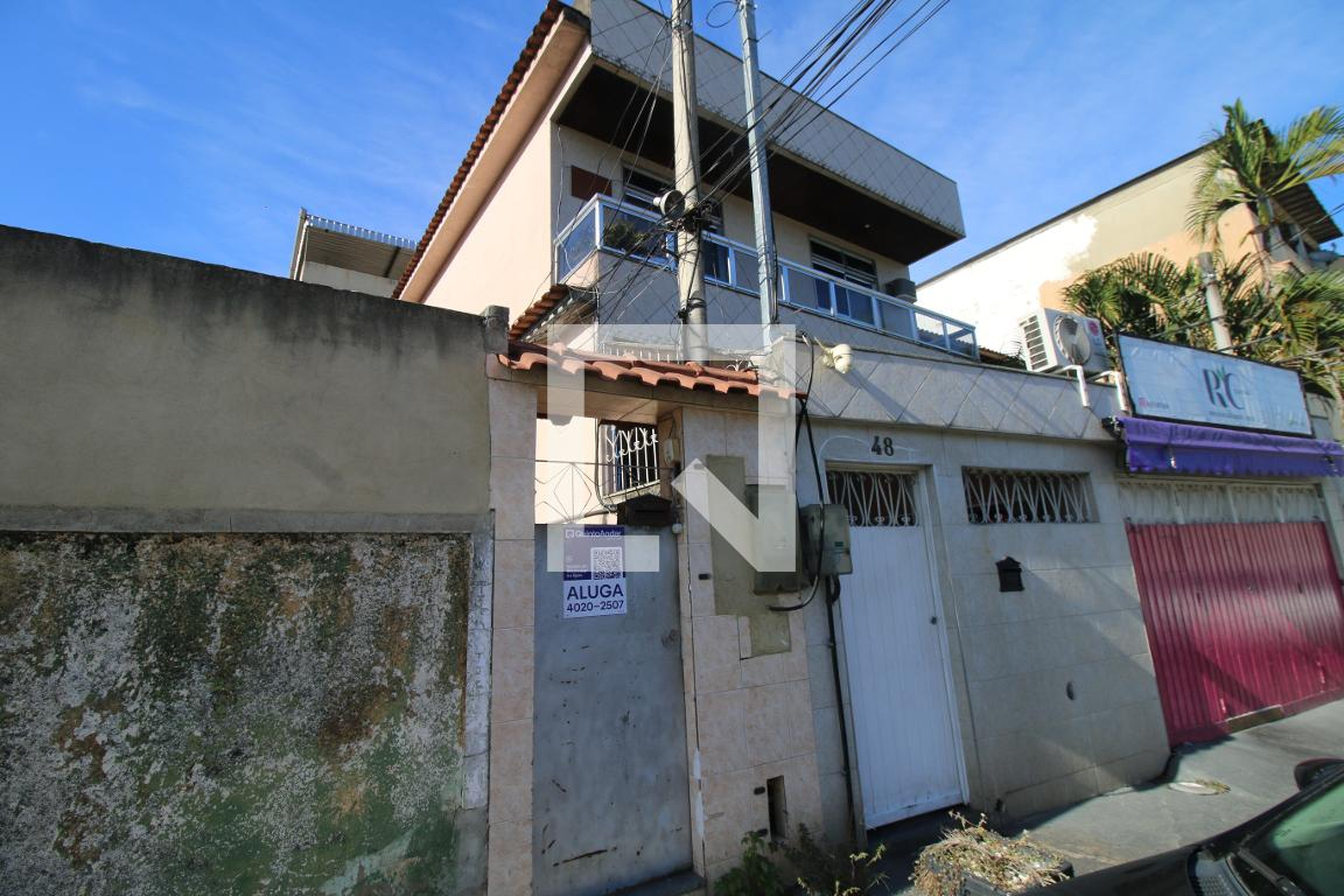 Fachada Condomínio em Rua Graúna, 48