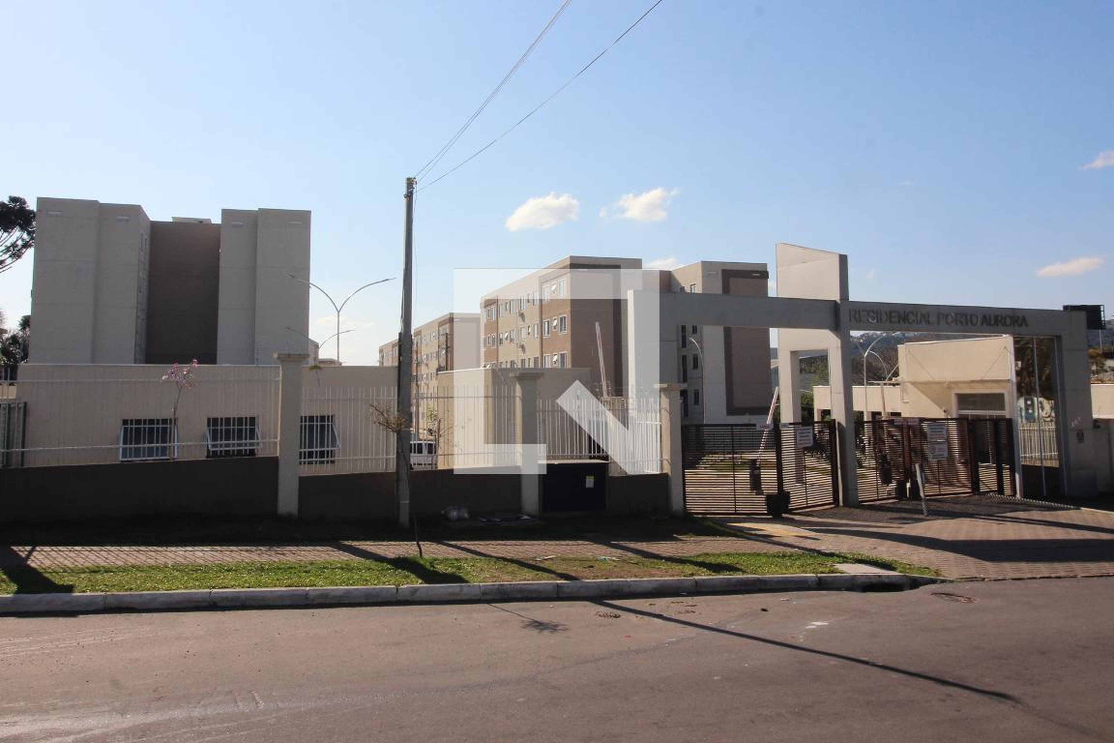 Fachada do condomínio Condomínio em Rua da Esperança, 18