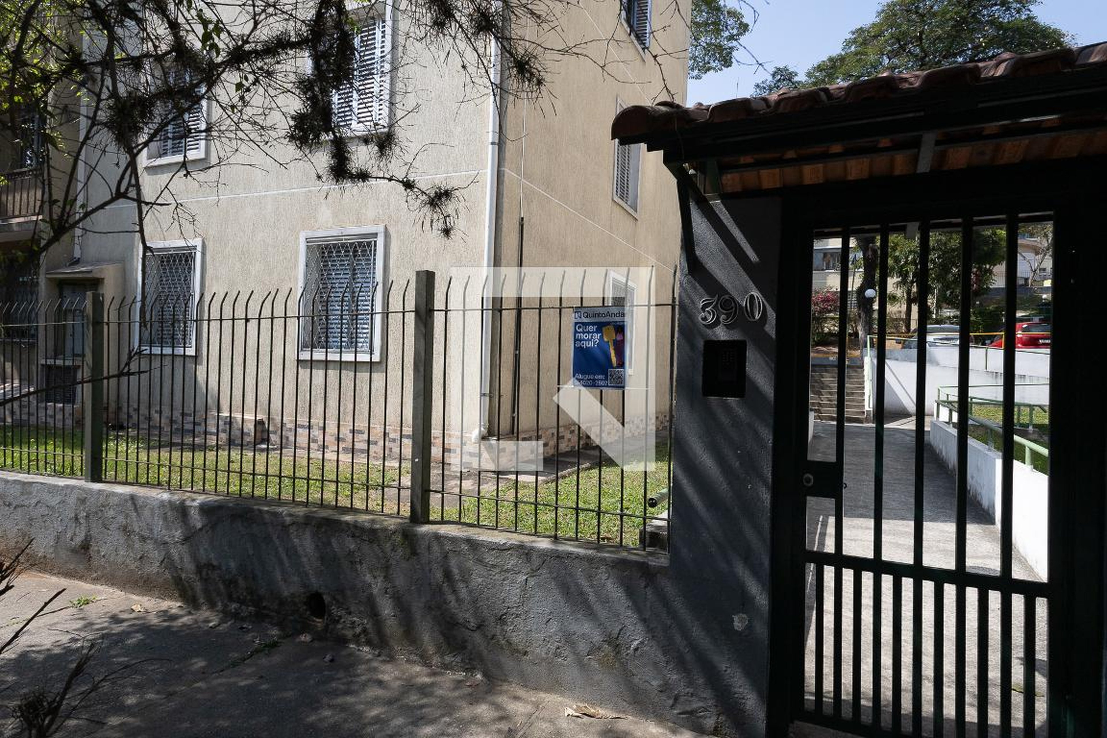 Fachada Condomínio em Avenida Professora Virgília Rodrigues Alves de Carvalho Pinto, 390