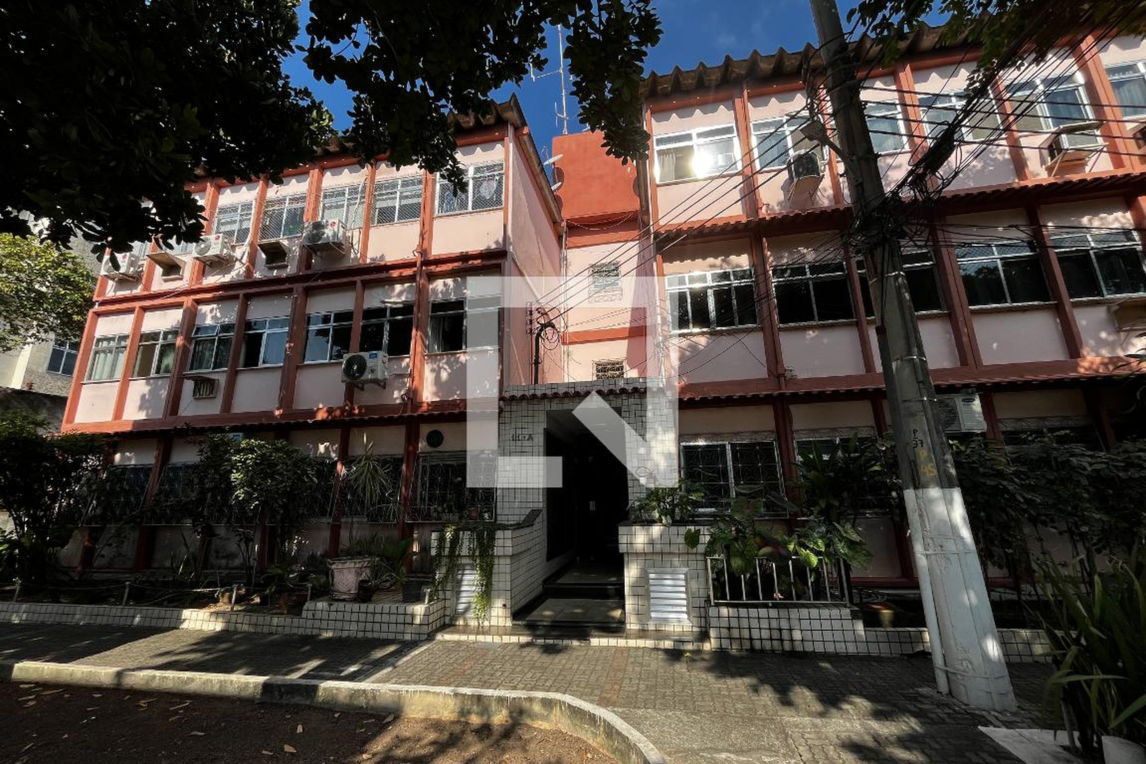 Fachada Condomínio Almirante Alves Camara