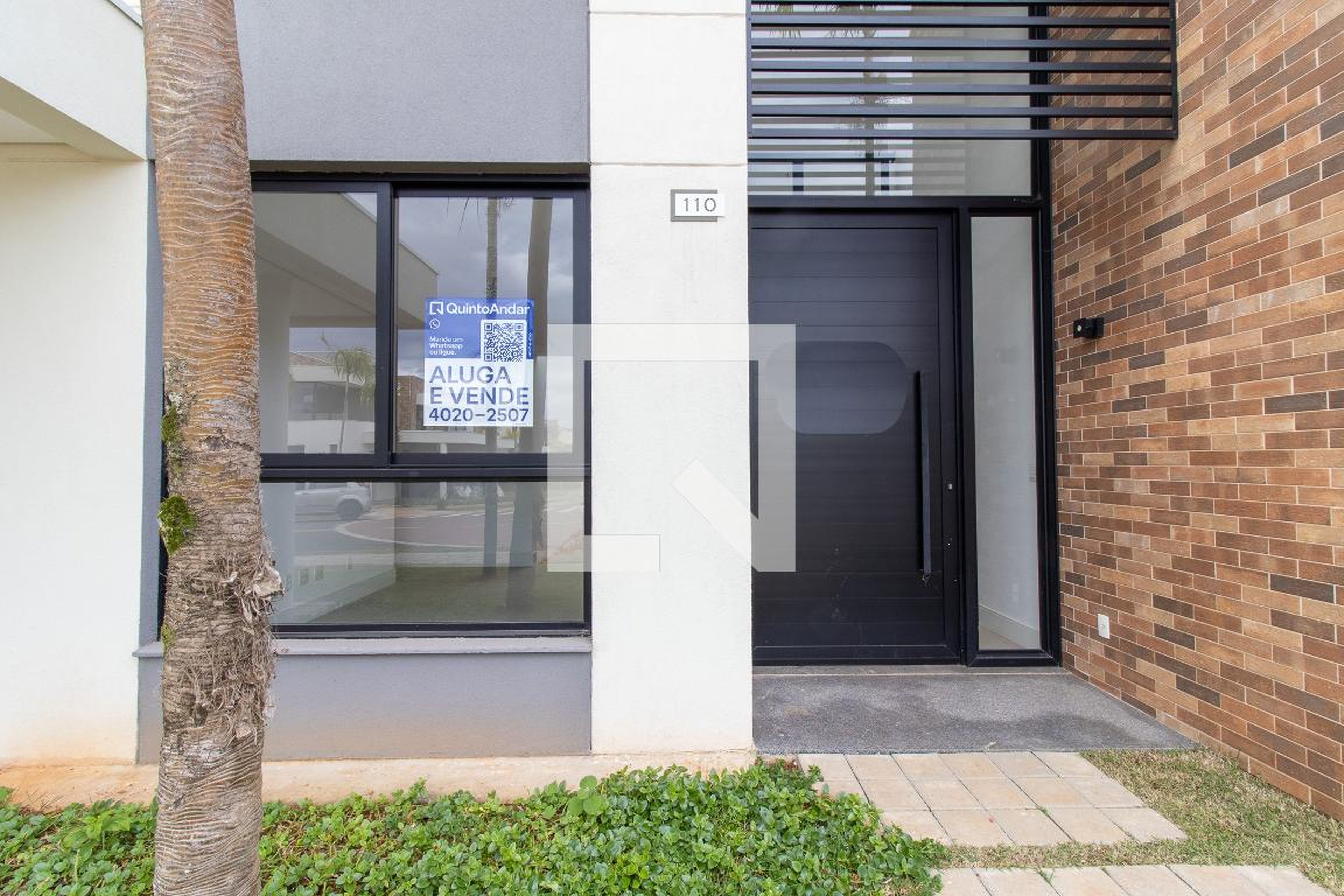 Fachada Condomínio em Rua das Lantanas, 79