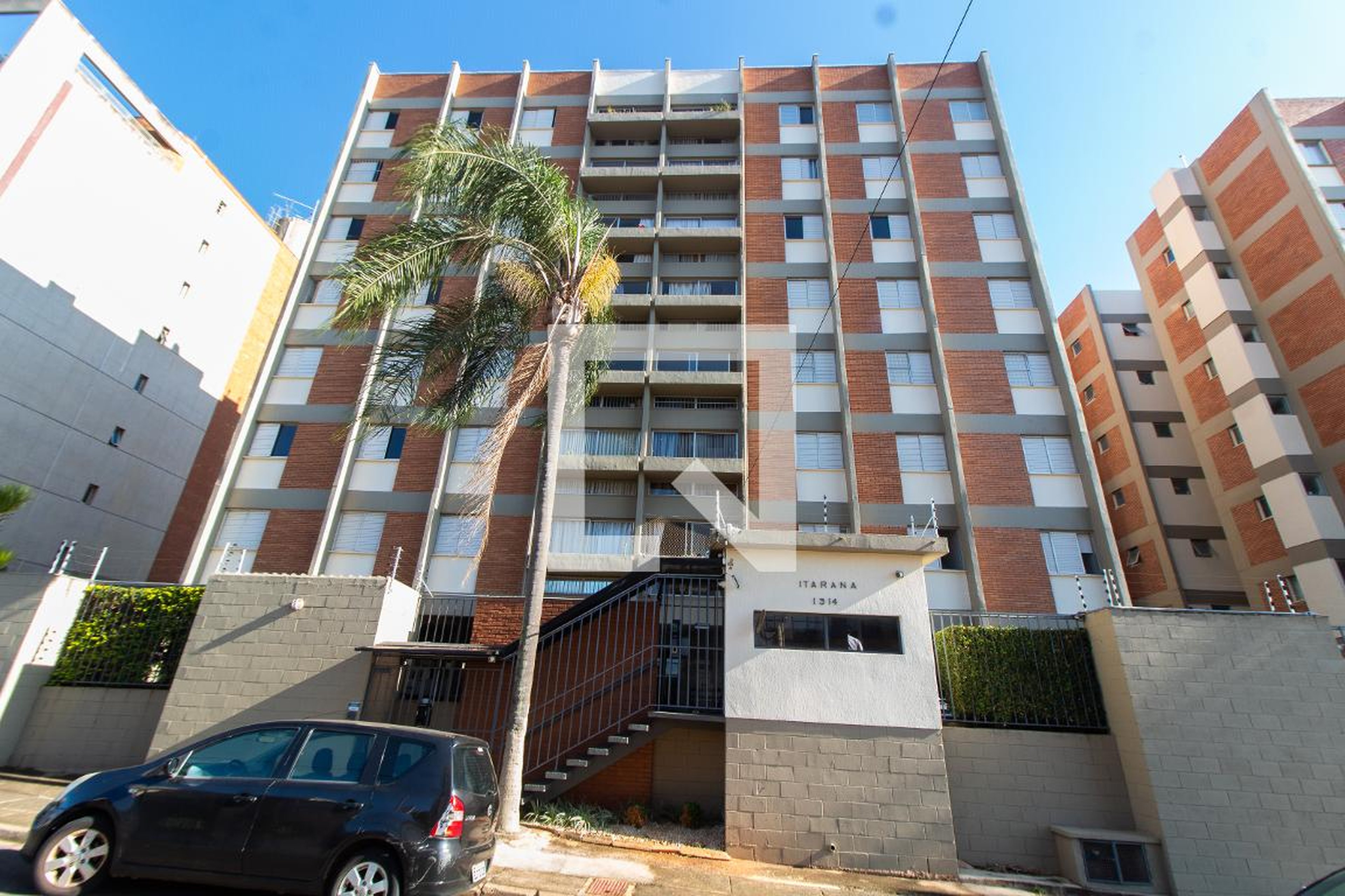 Fachada Condomínio em Rua Presidente Bernardes, 1314