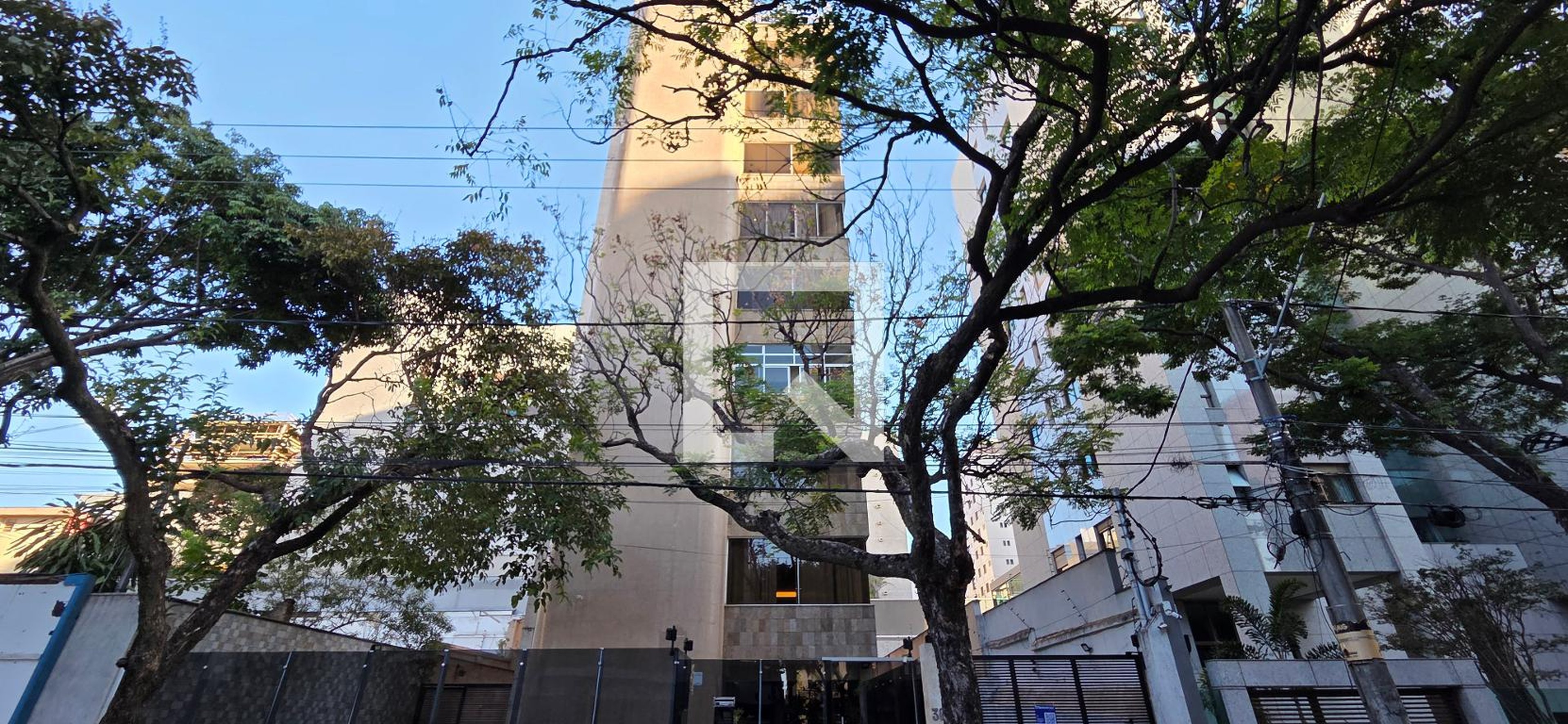 Fachada Condomínio em Rua Passa Tempo, 309