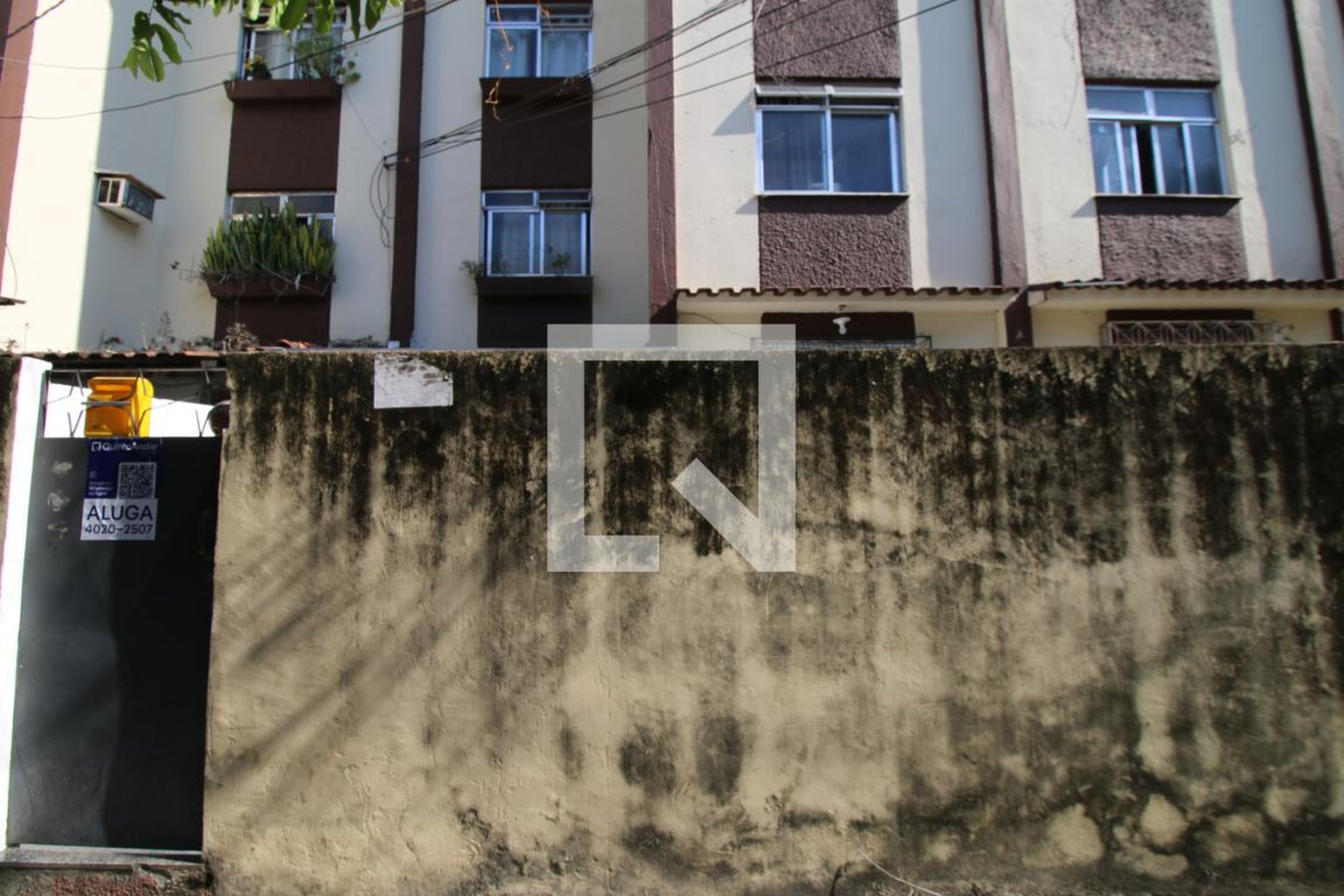 Fachada do Prédio Condomínio em Rua Romero Zander, 358