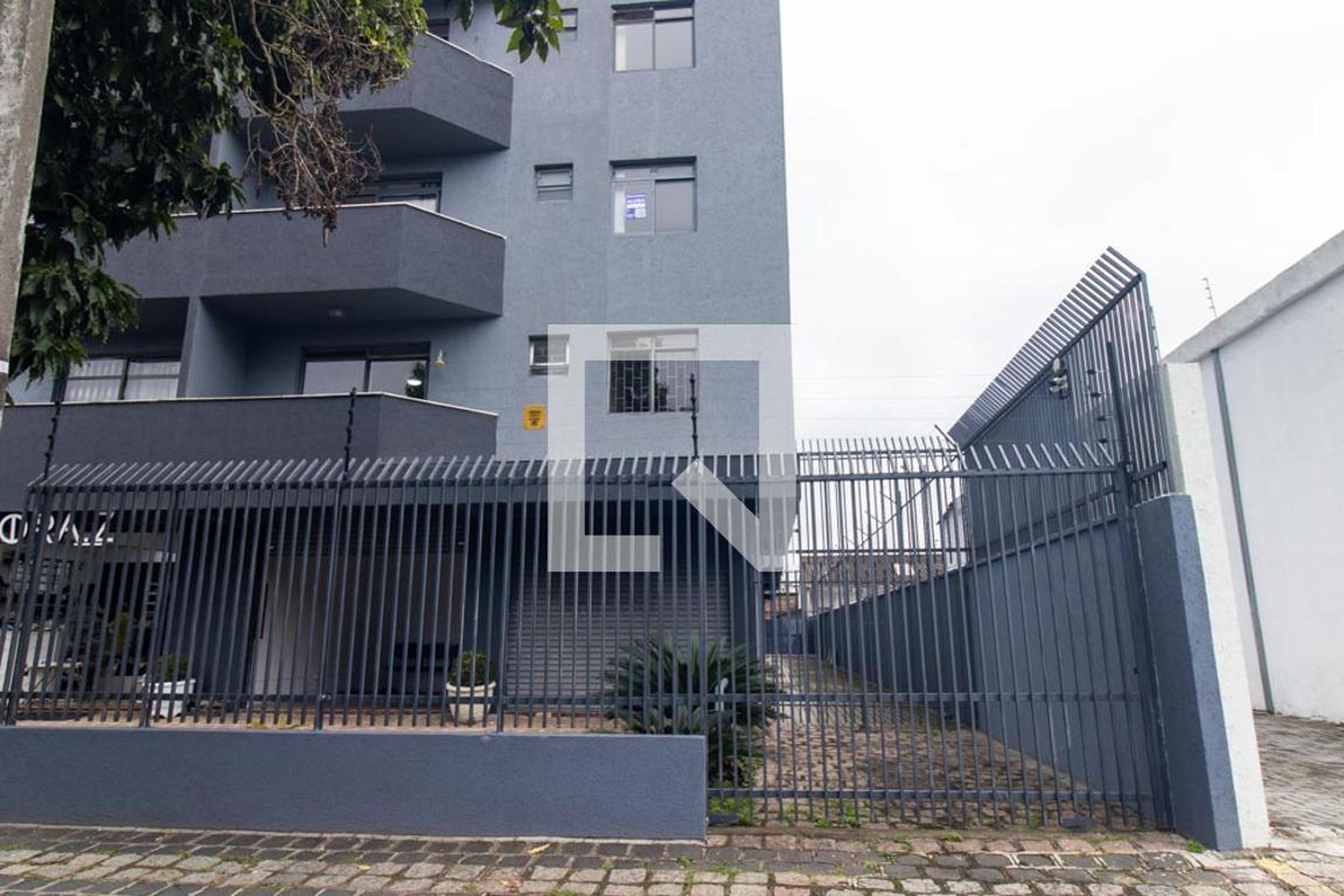 Fachada do Condomínio Edificio Mariana