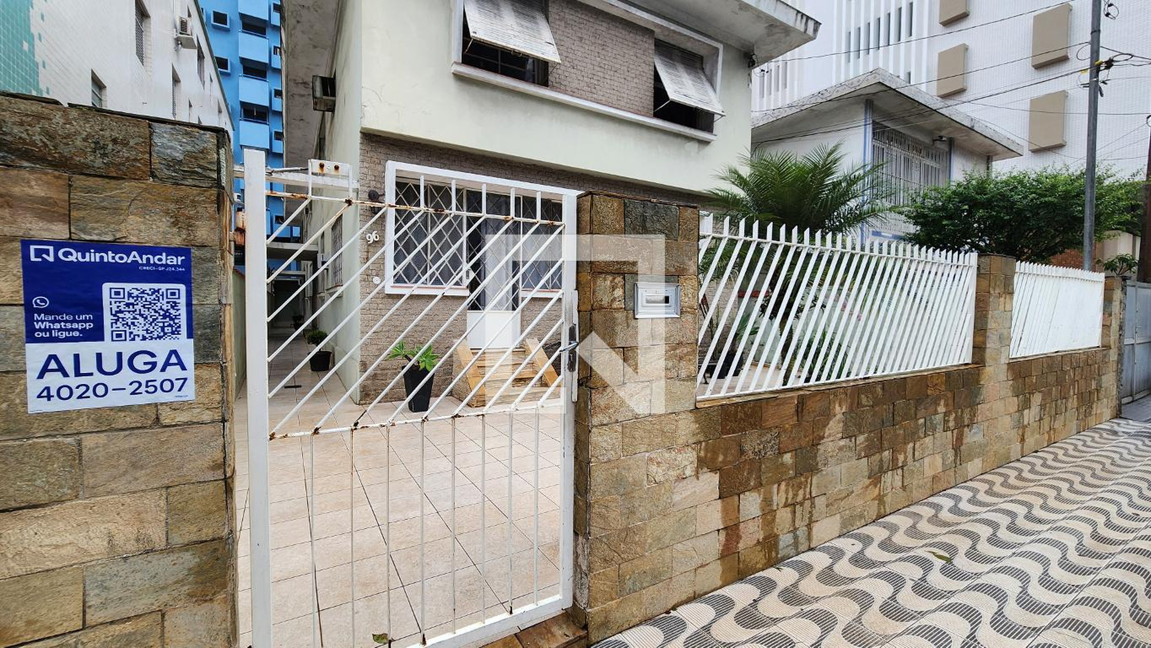 Fachada Condomínio em Avenida dos Bancários, 96