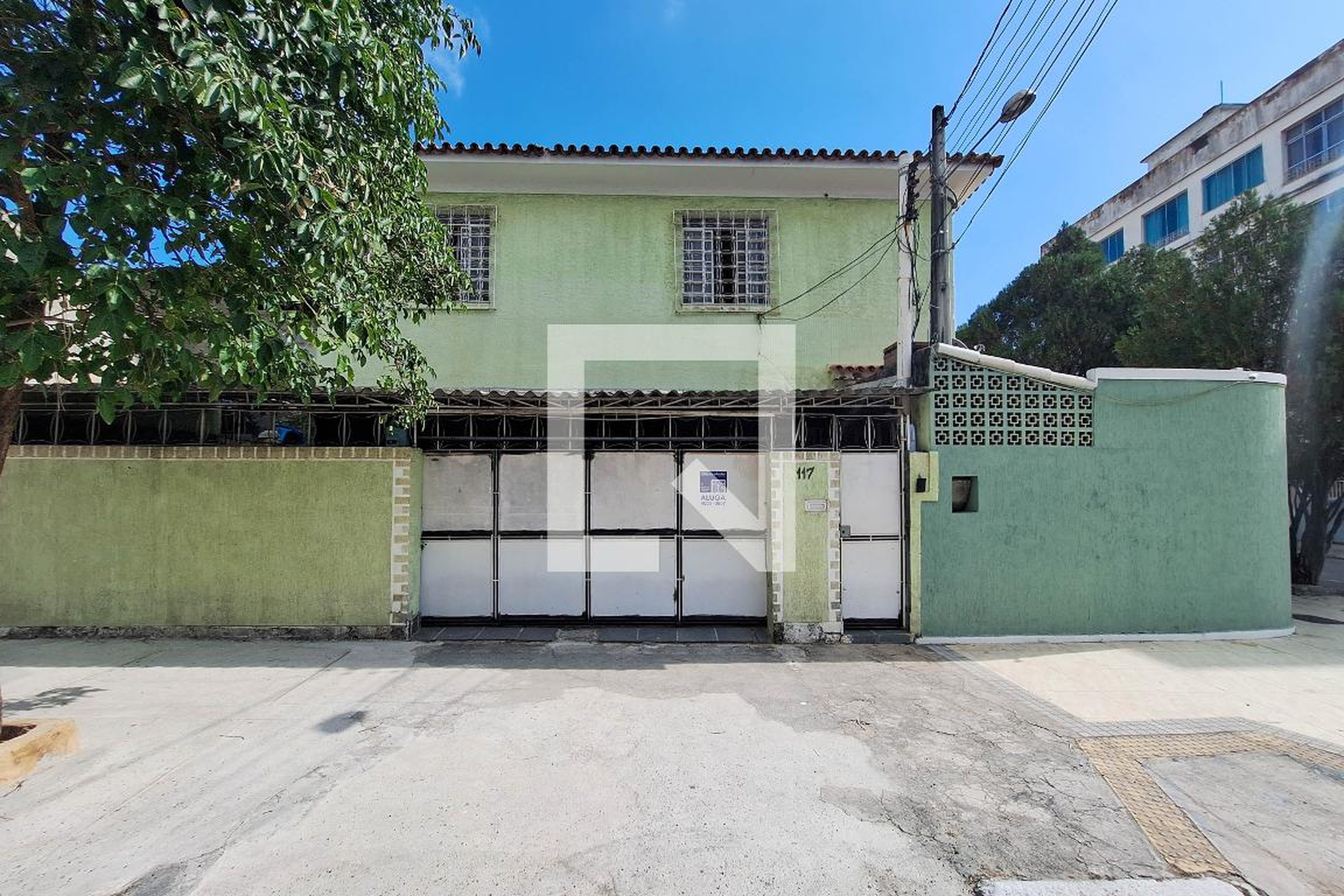 Fachada Condomínio em Rua Marquês de Olinda, 117