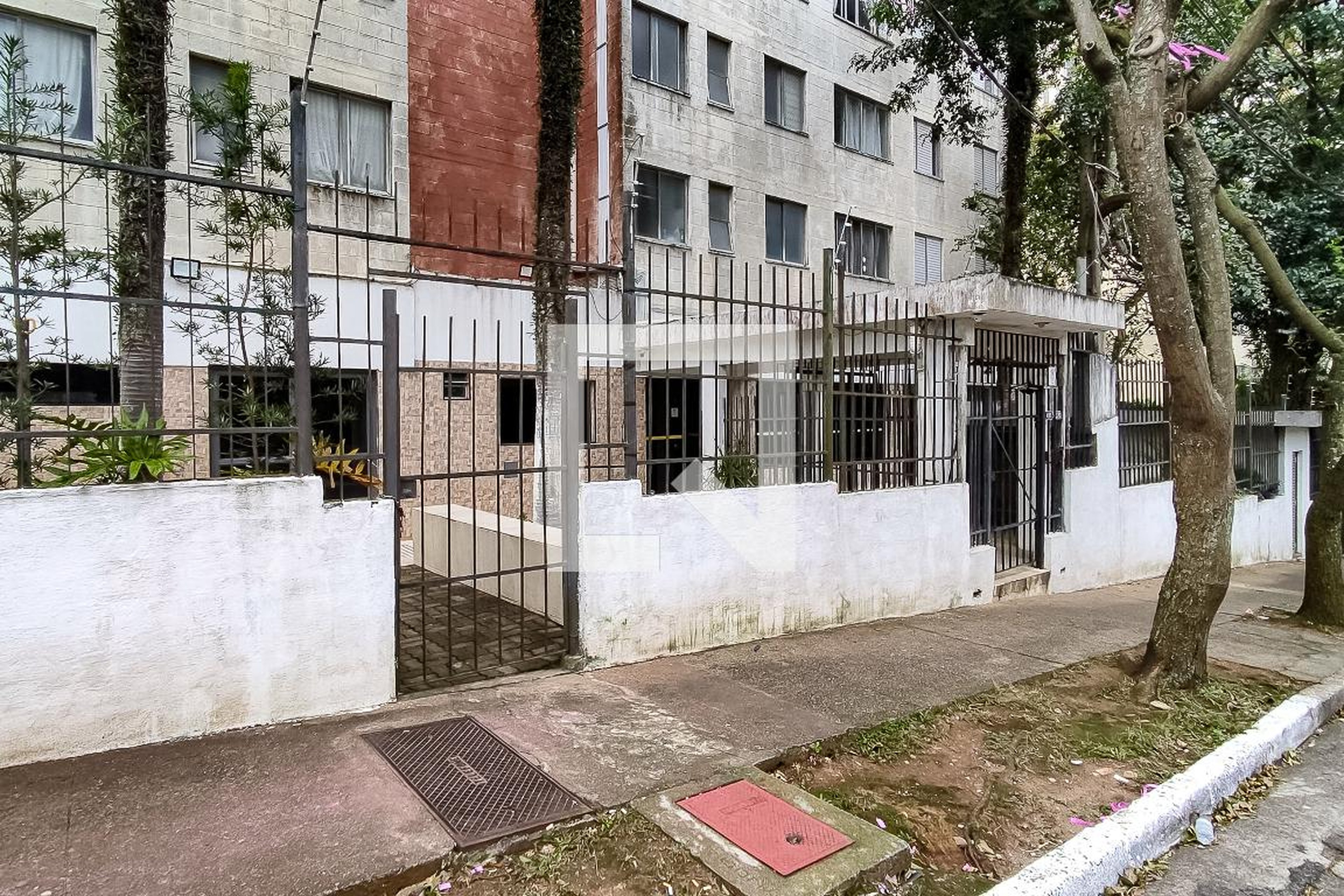 Fachada Condomínio Conjunto Habitacional Miraflores Iii