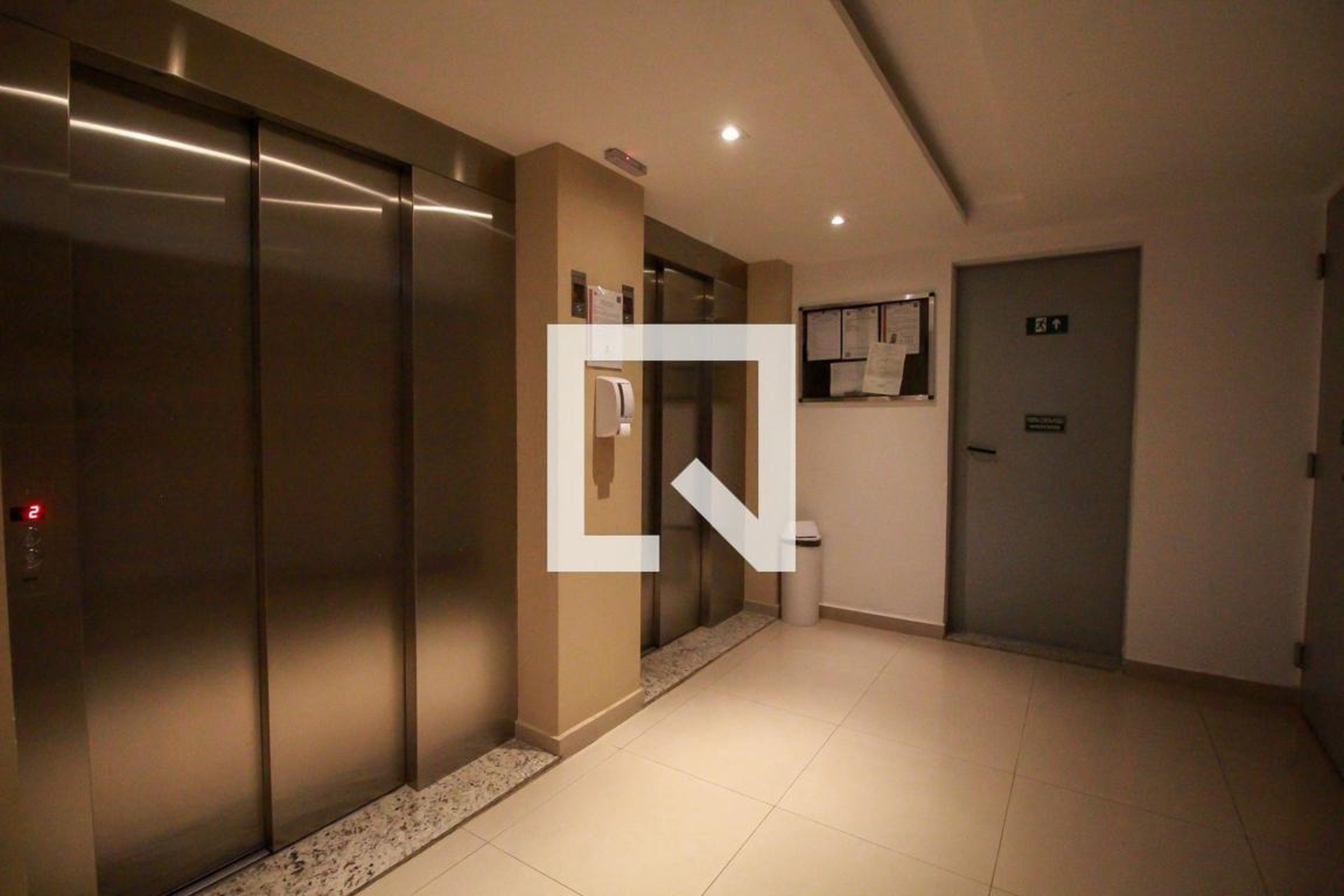 Elevador - Studio Life Santana