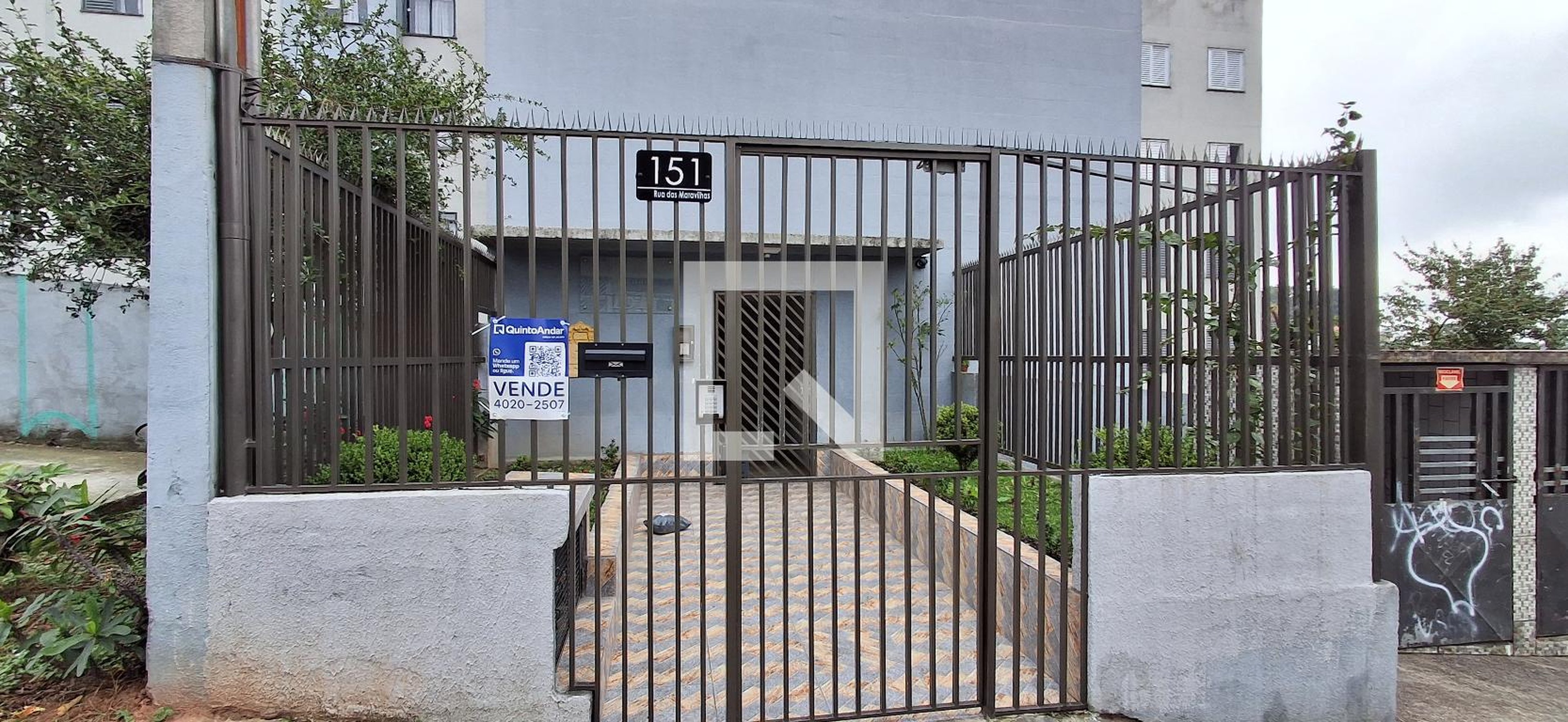 Fachada Condomínio em Rua das Maravilhas, 151