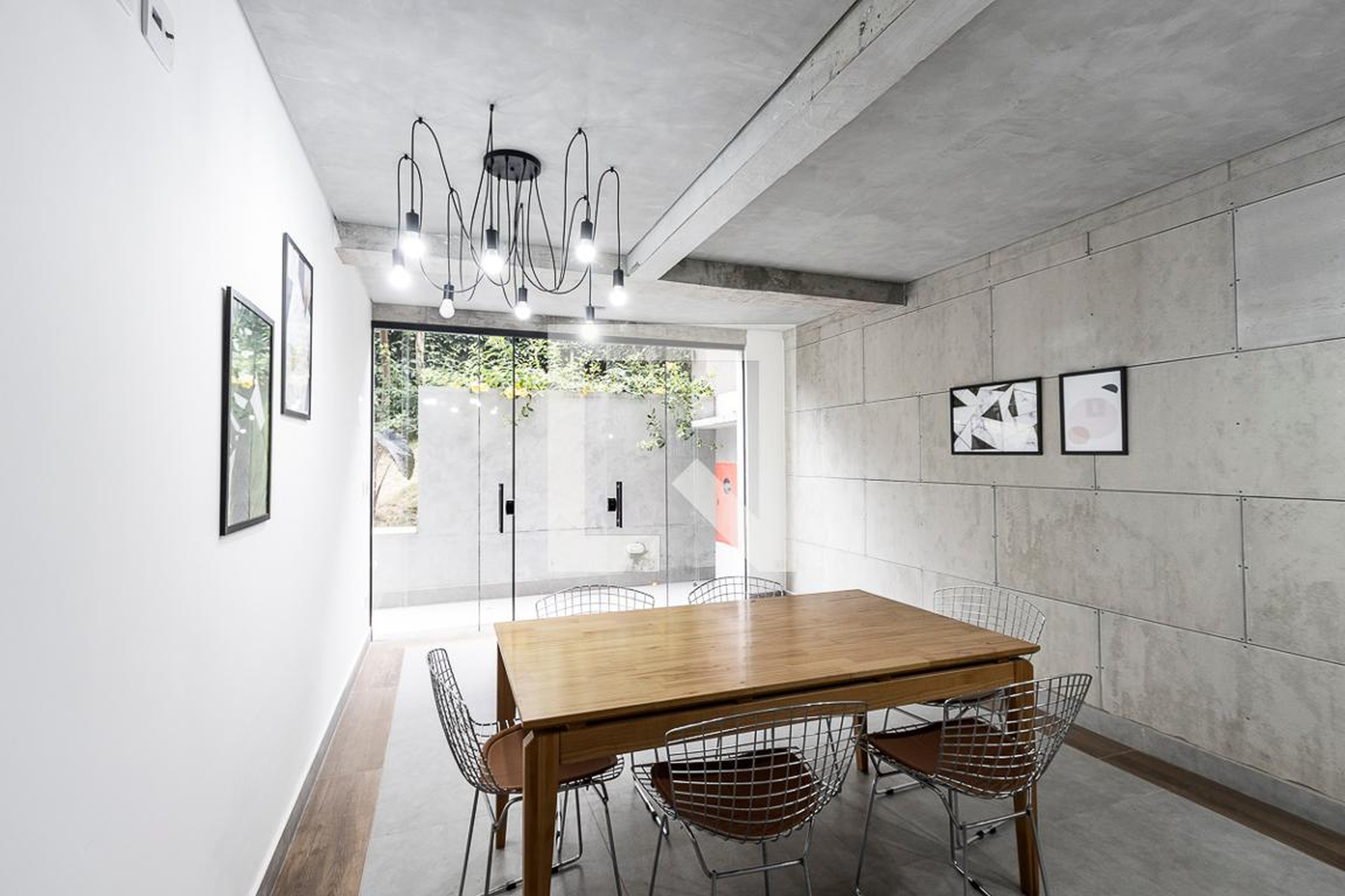 Espaço Gourmet - Metrô Arena