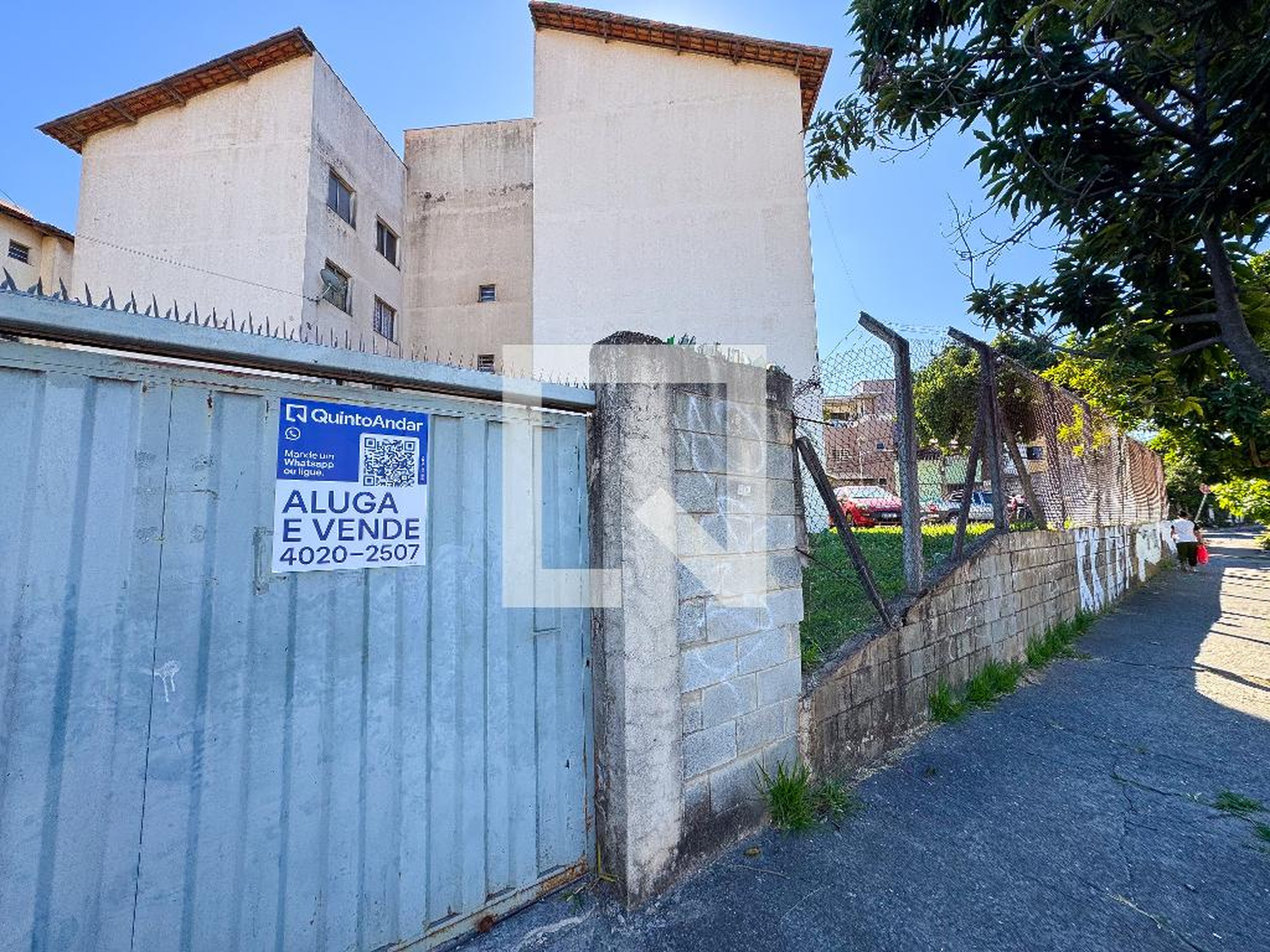 Fachada Condomínio em Rua José Luis Dias Duarte, 545