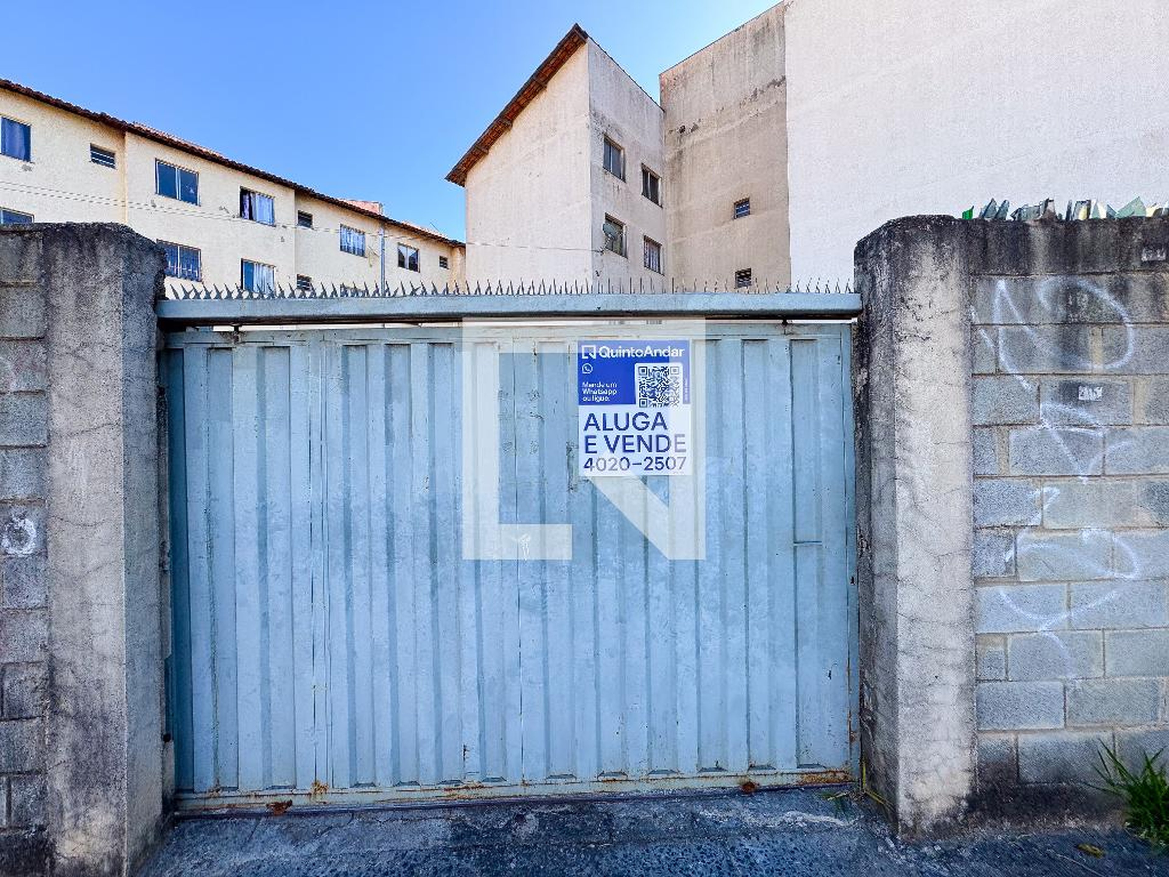 Fachada Condomínio em Rua José Luis Dias Duarte, 545