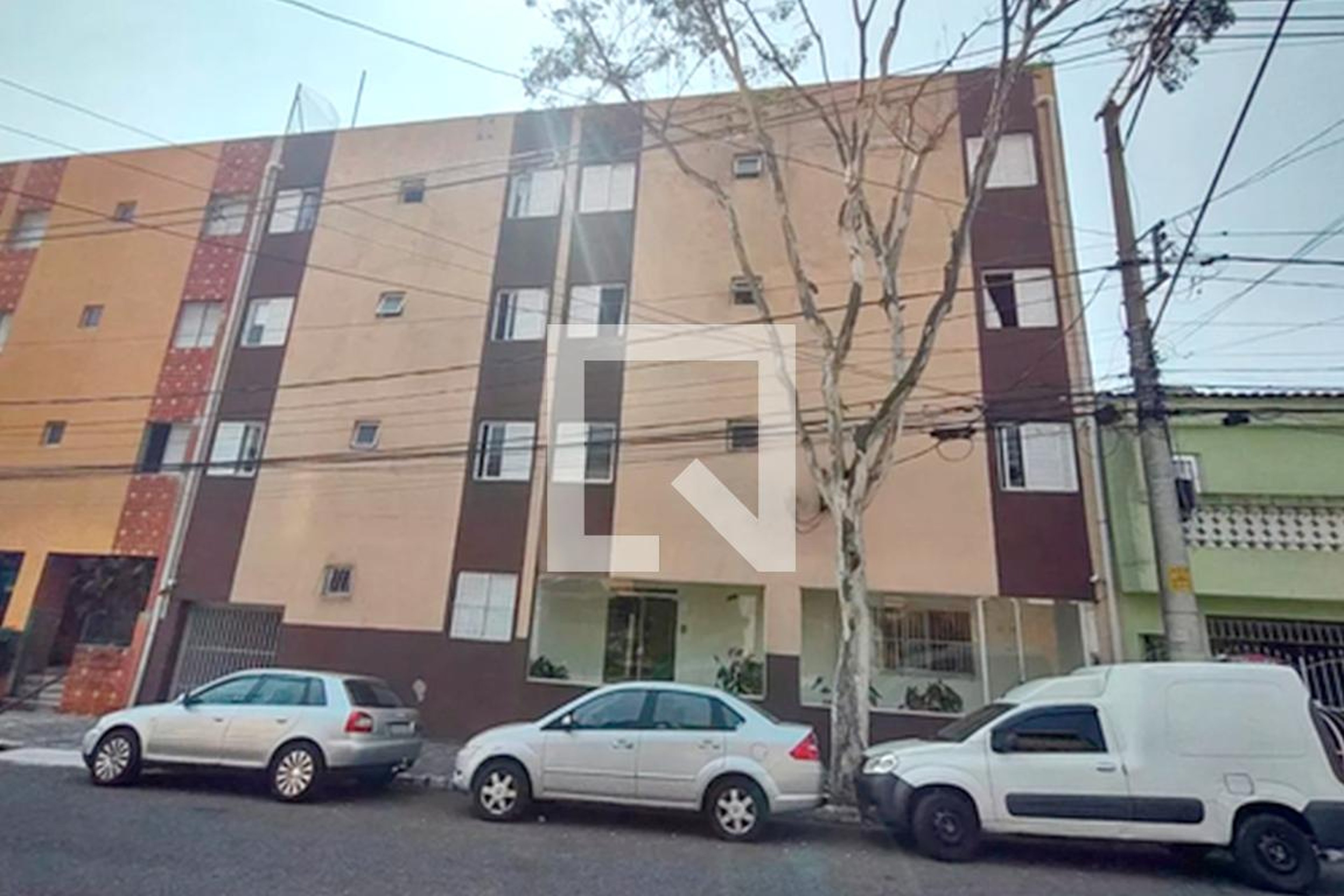 Fachada Condomínio em Rua Castro Alves, 53