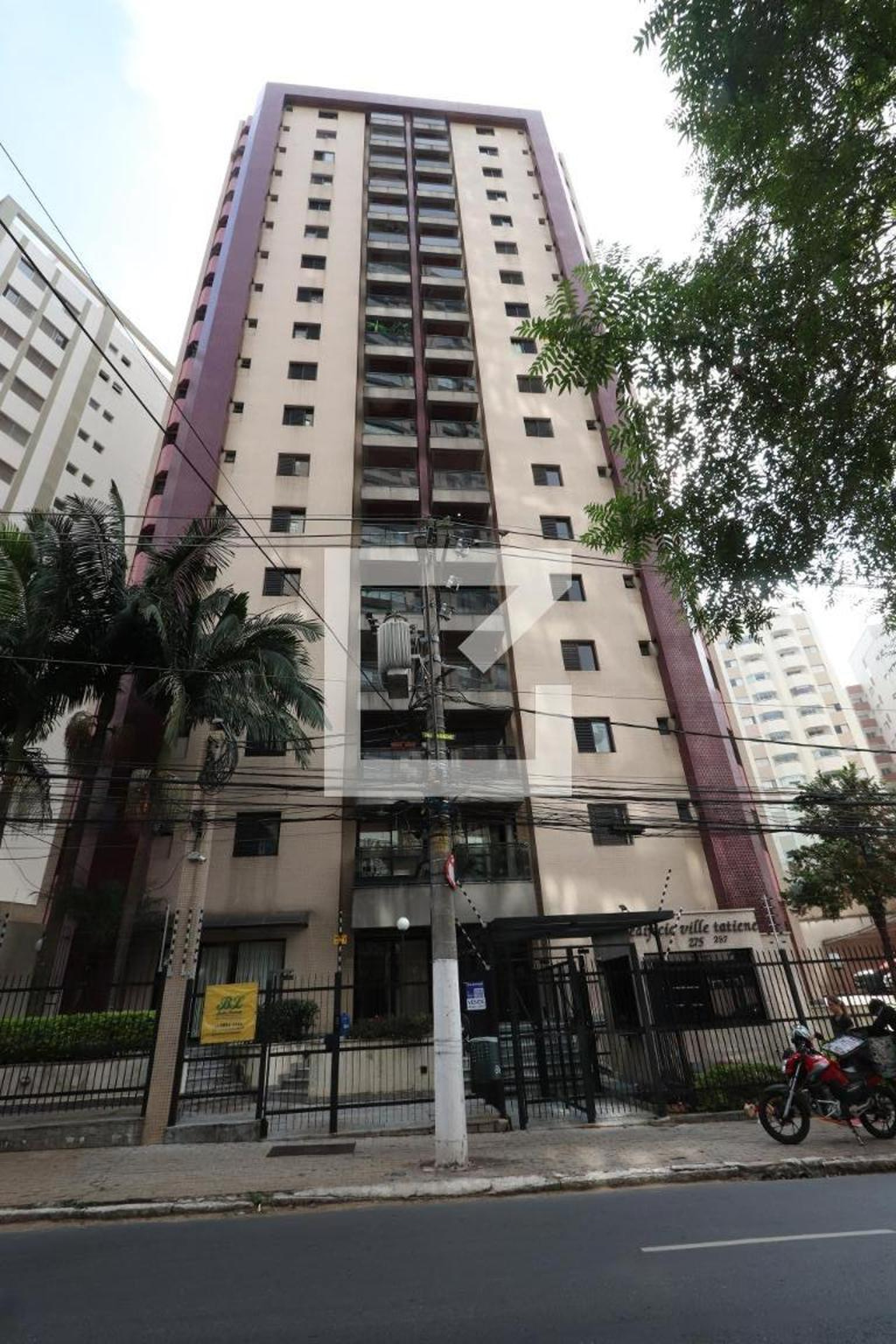 Fachada do Prédio Edifício Ville Tatiene