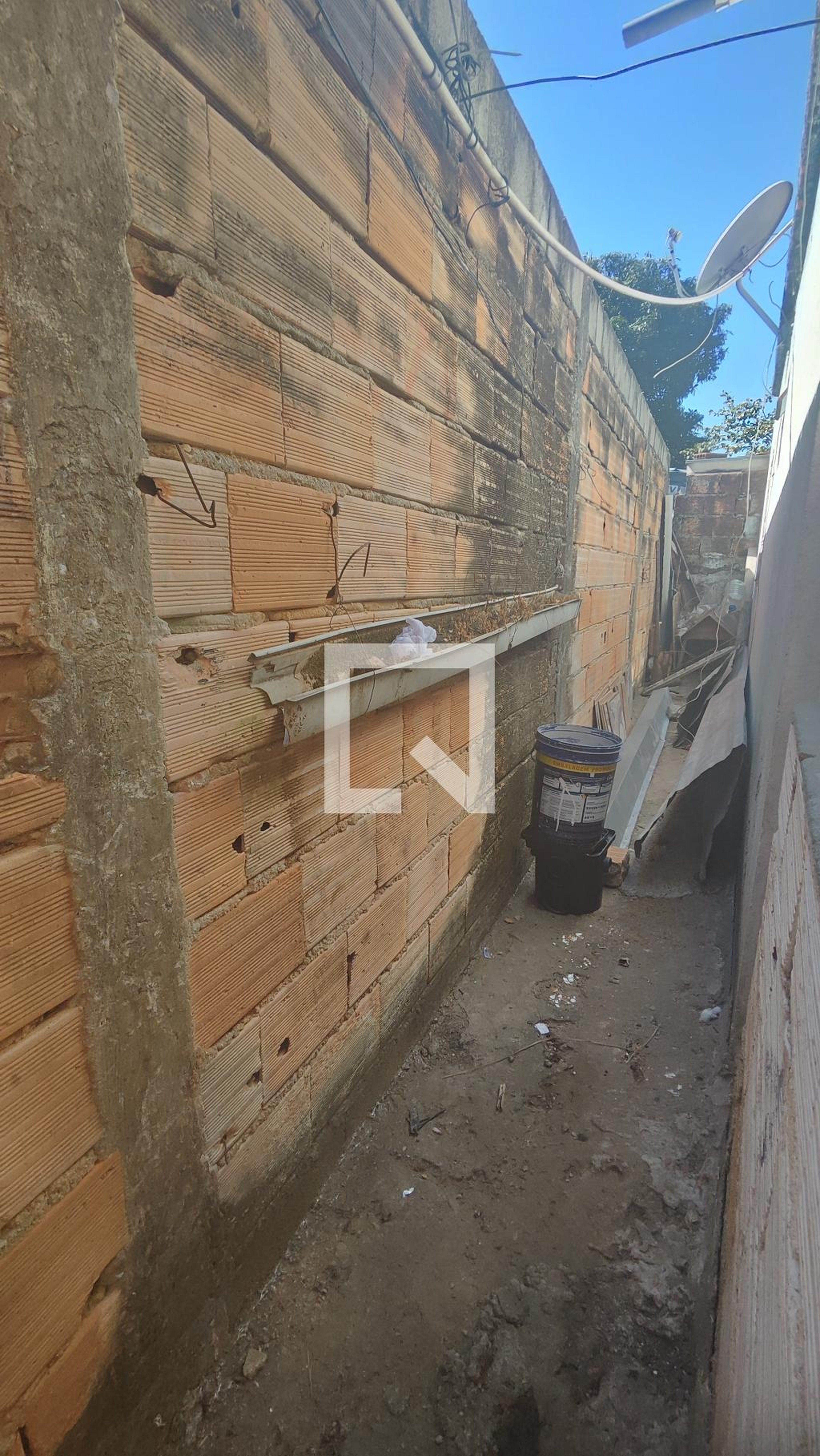 Área externa Condomínio em Rua Américo Paulinelli, 79