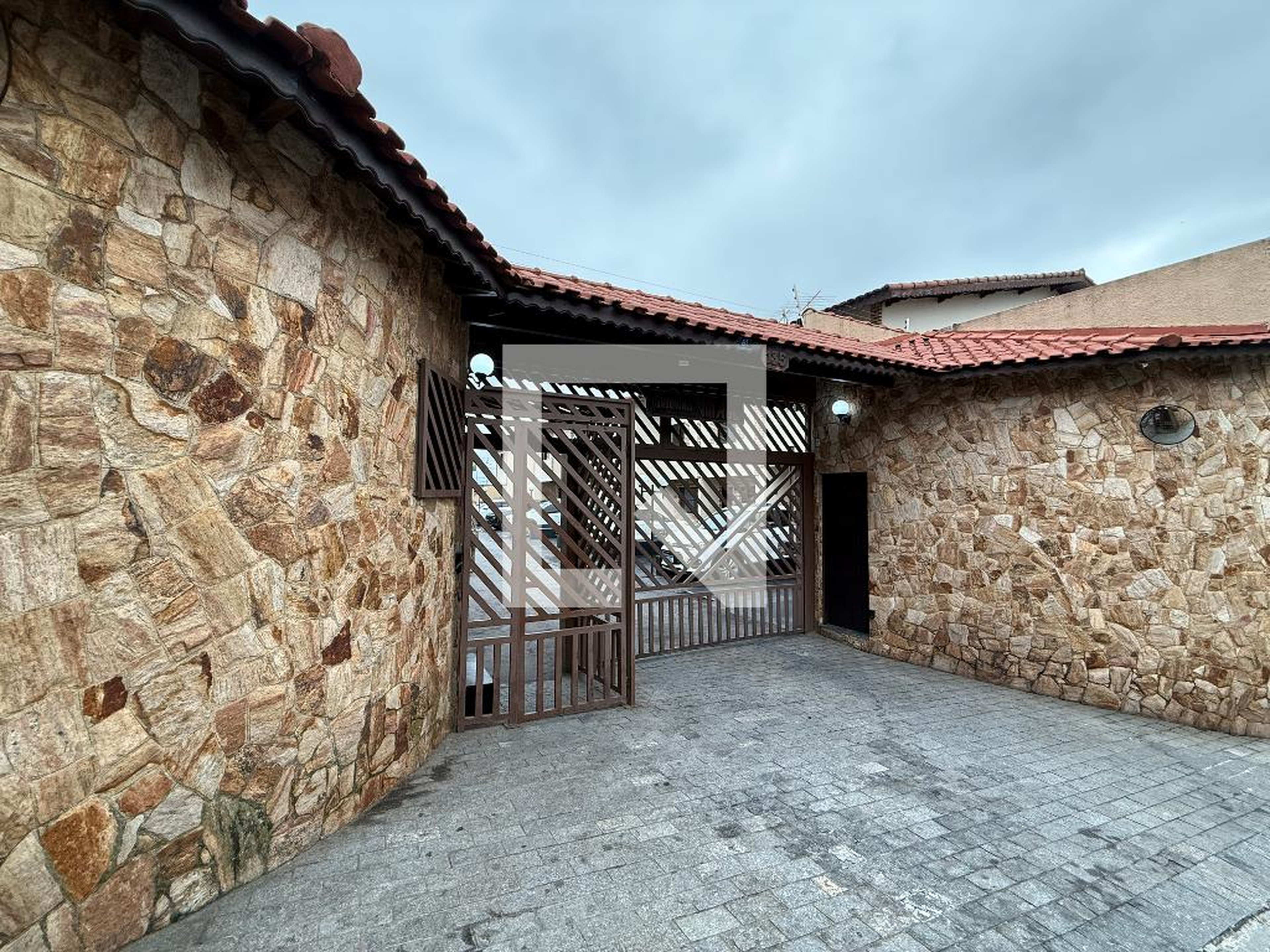 Fachada Condomínio Village