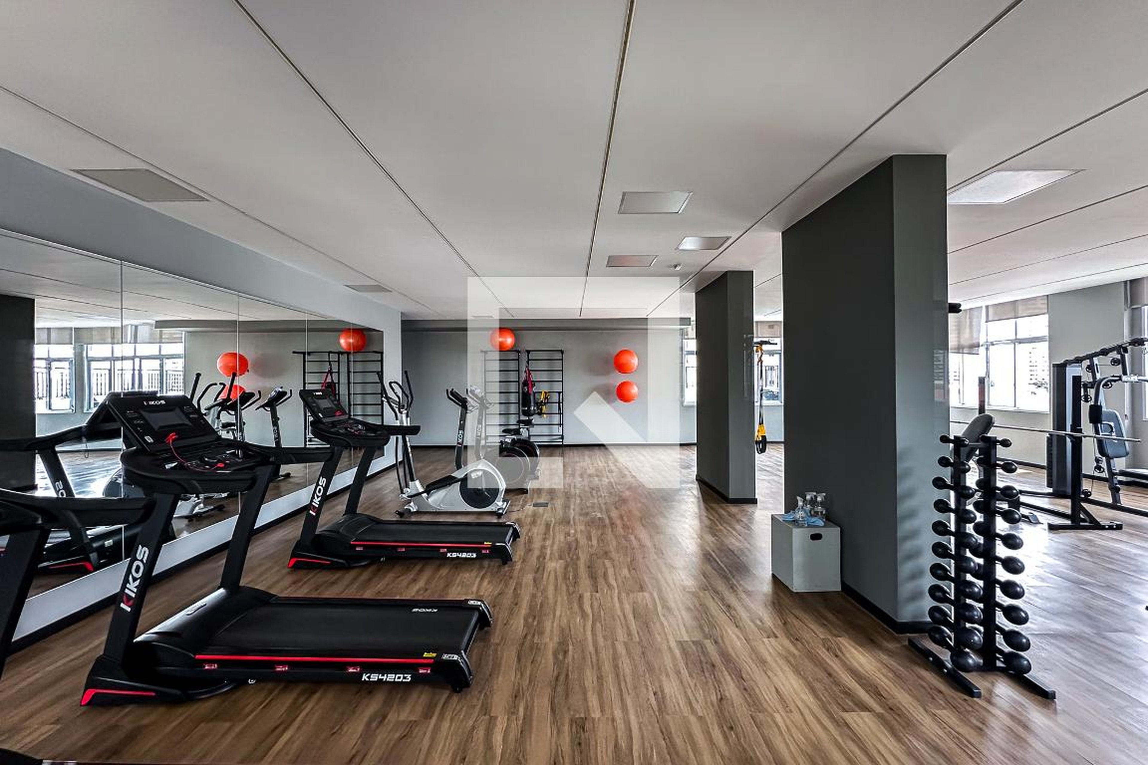 Academia - Max Belém