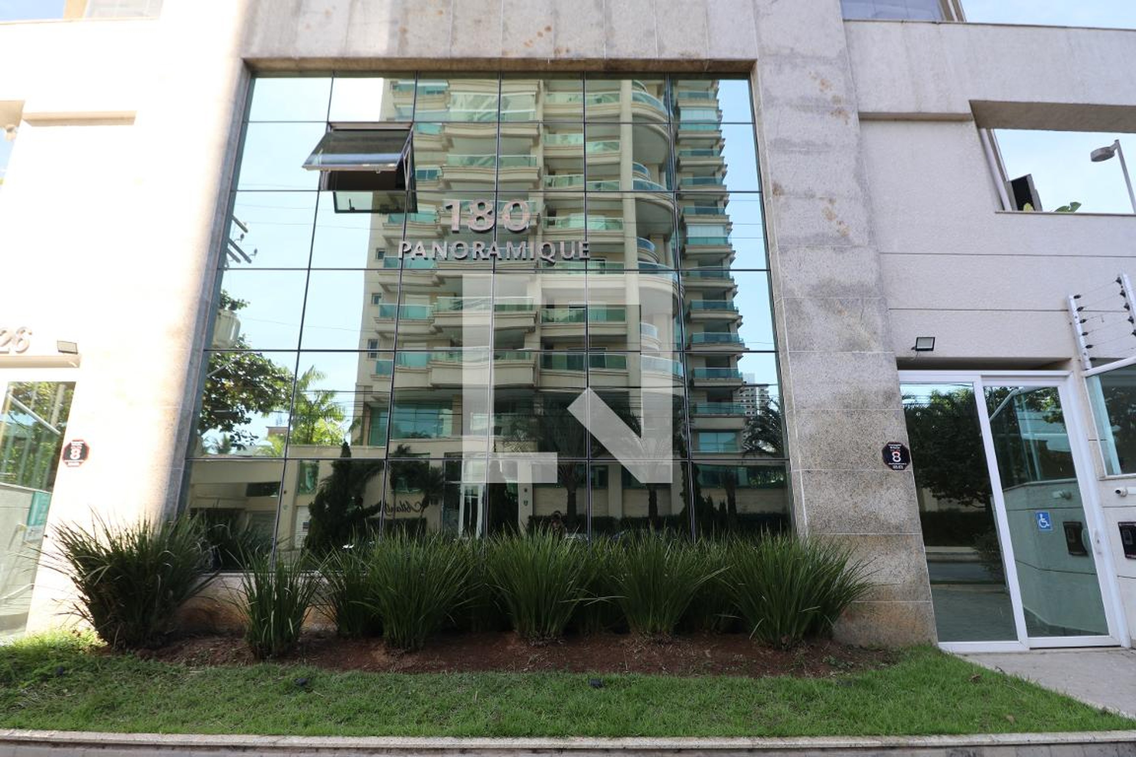 Fachada Condomínio Panoramique 180º