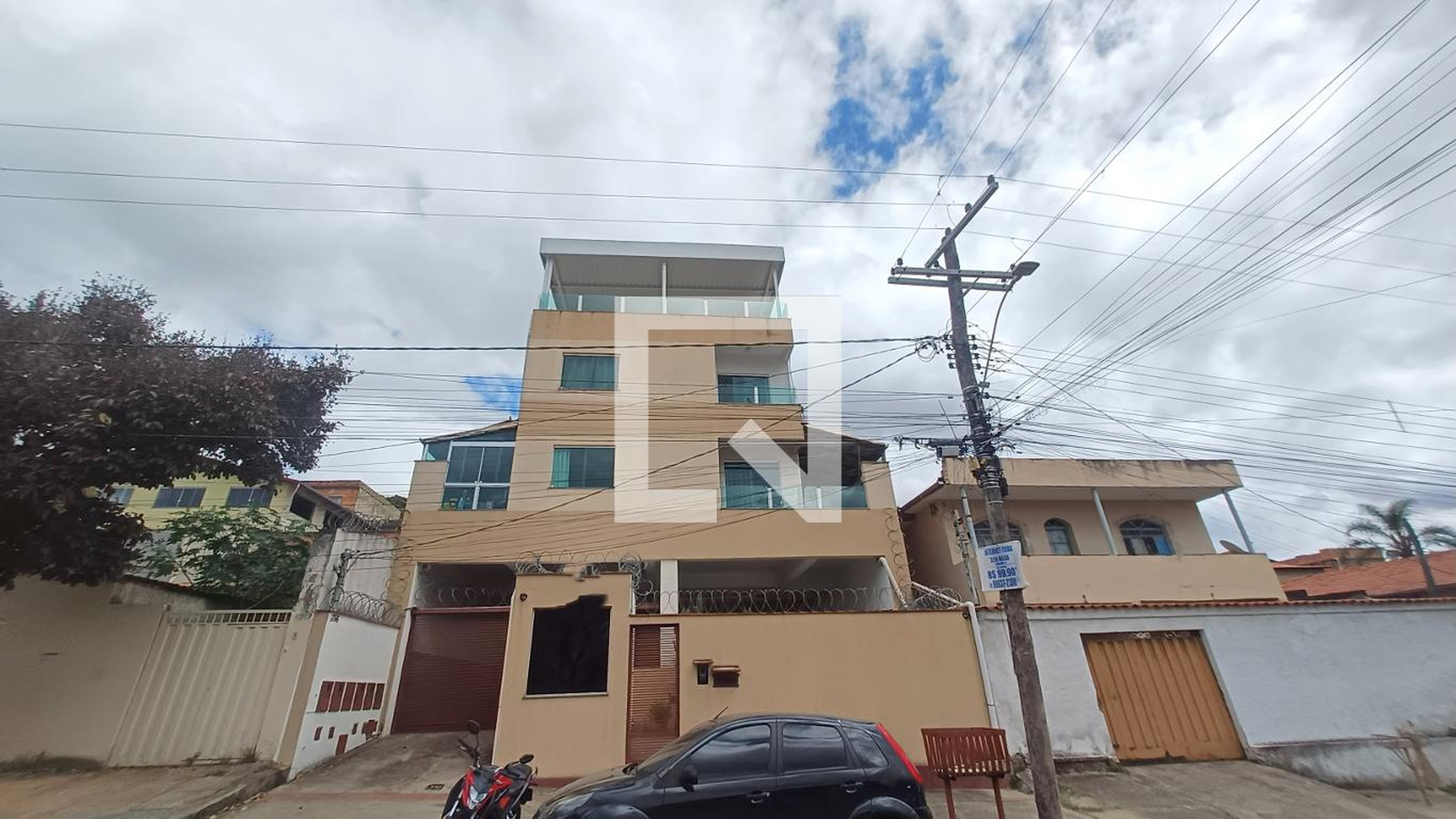 Fachada Condomínio em Rua Déa Márcia Chalup, 250