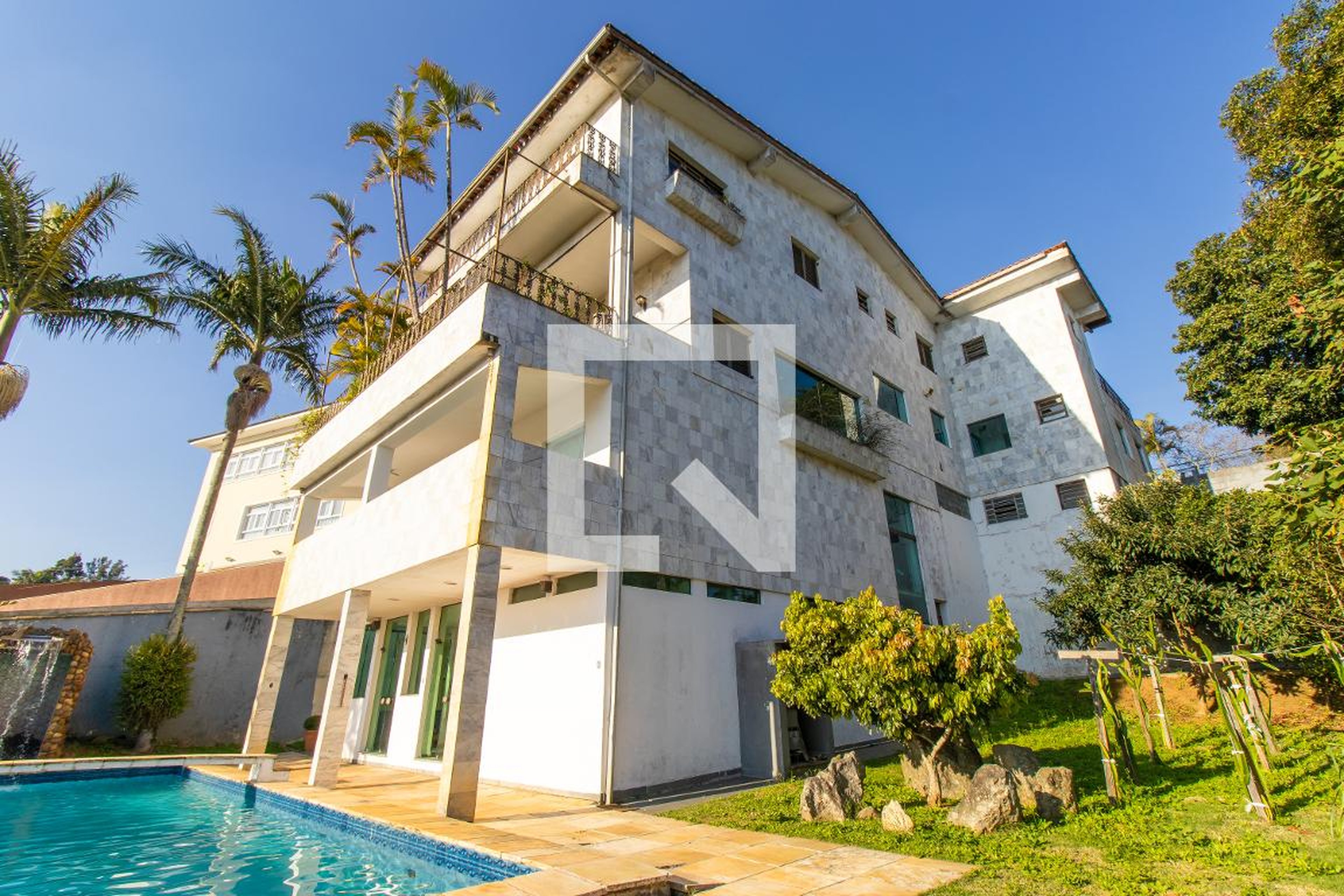 Fachada Condomínio em Rua Macedônia, 264