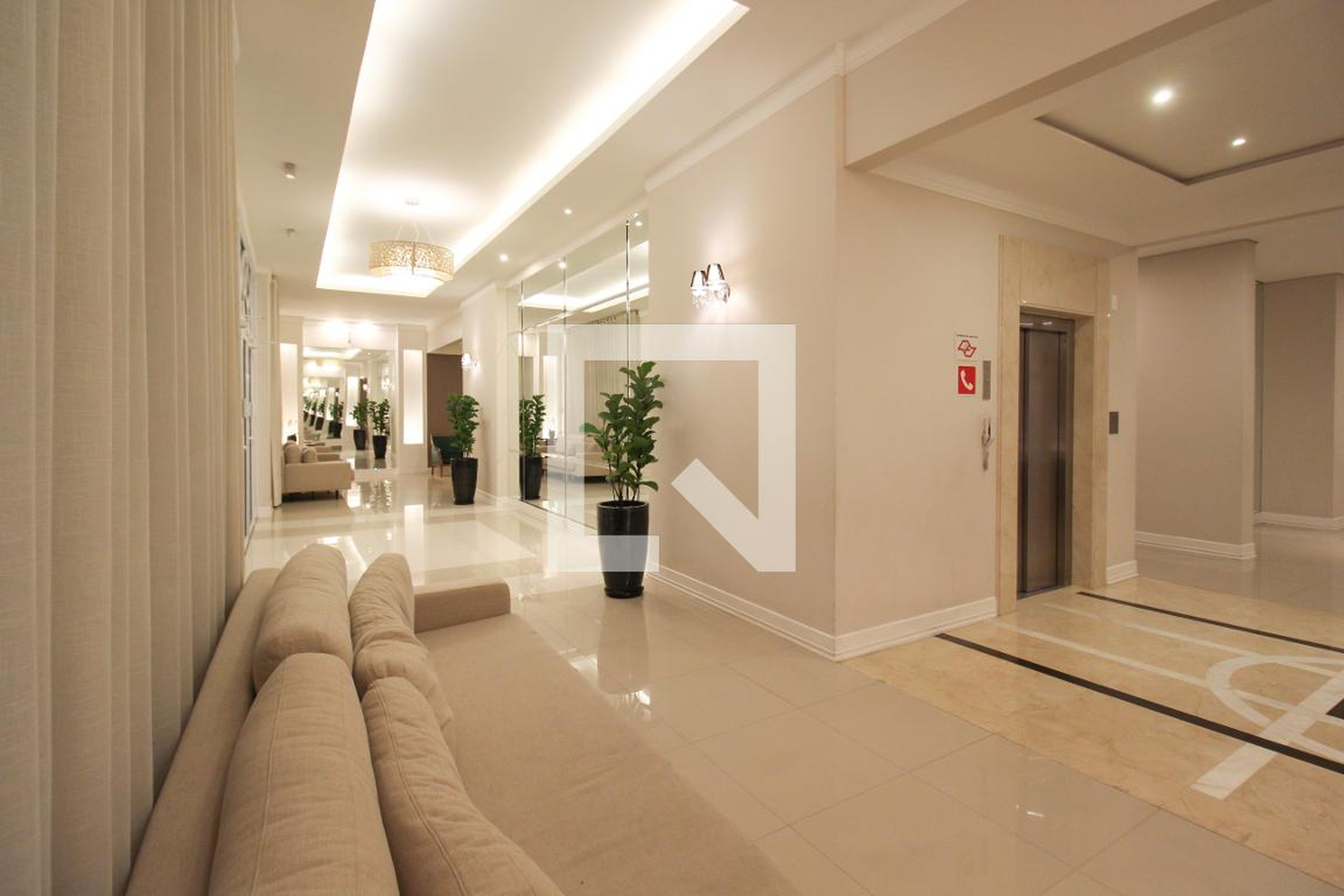 Hall - Maison La Frontière