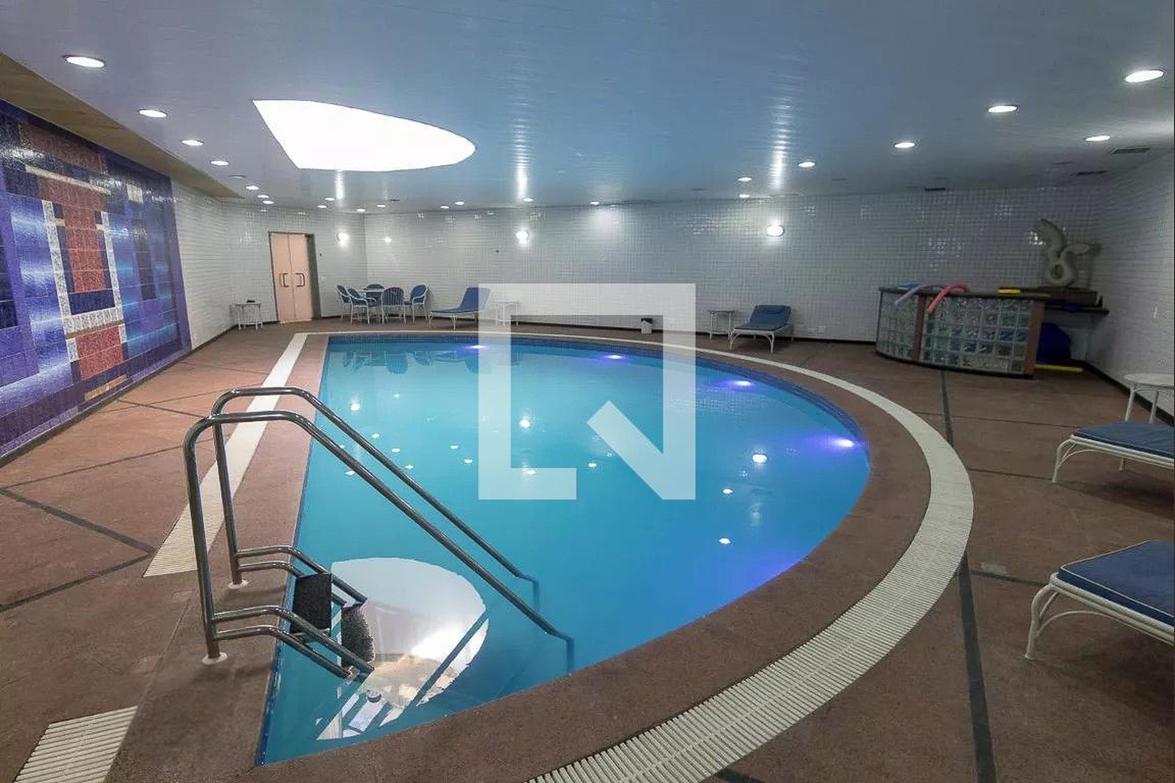 Piscina Coberta - Vila Inglesa II