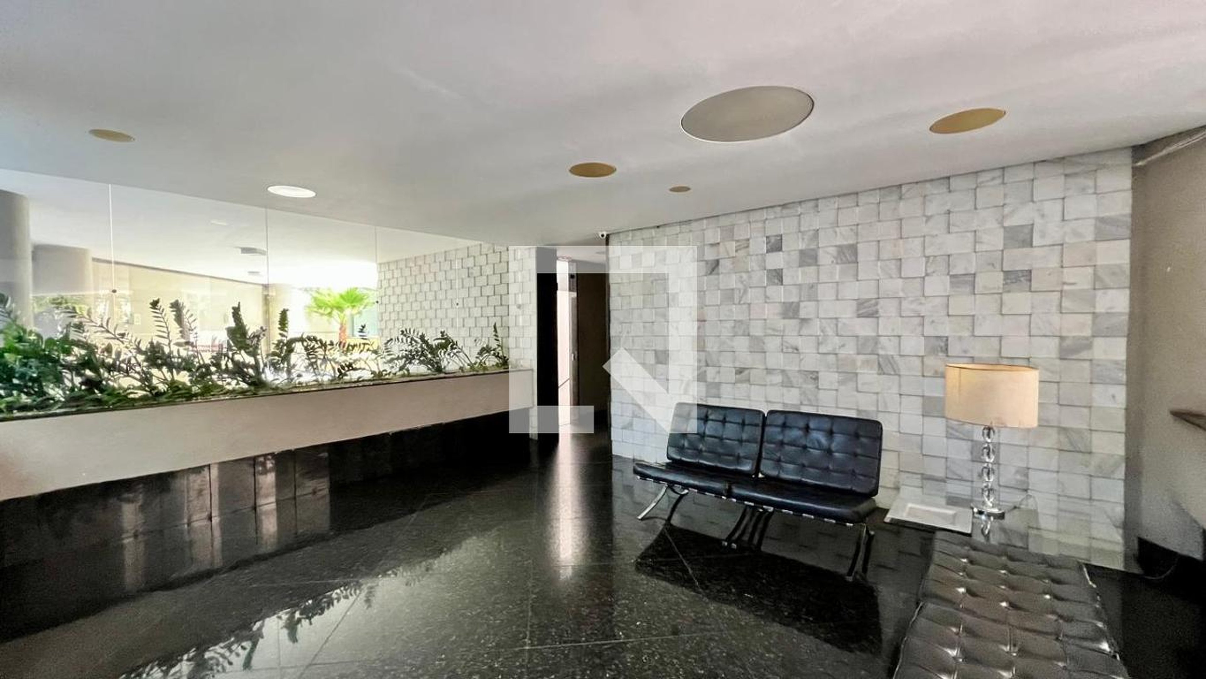 Hall de entrada Condomínio em Avenida Olegário Maciel, 1093