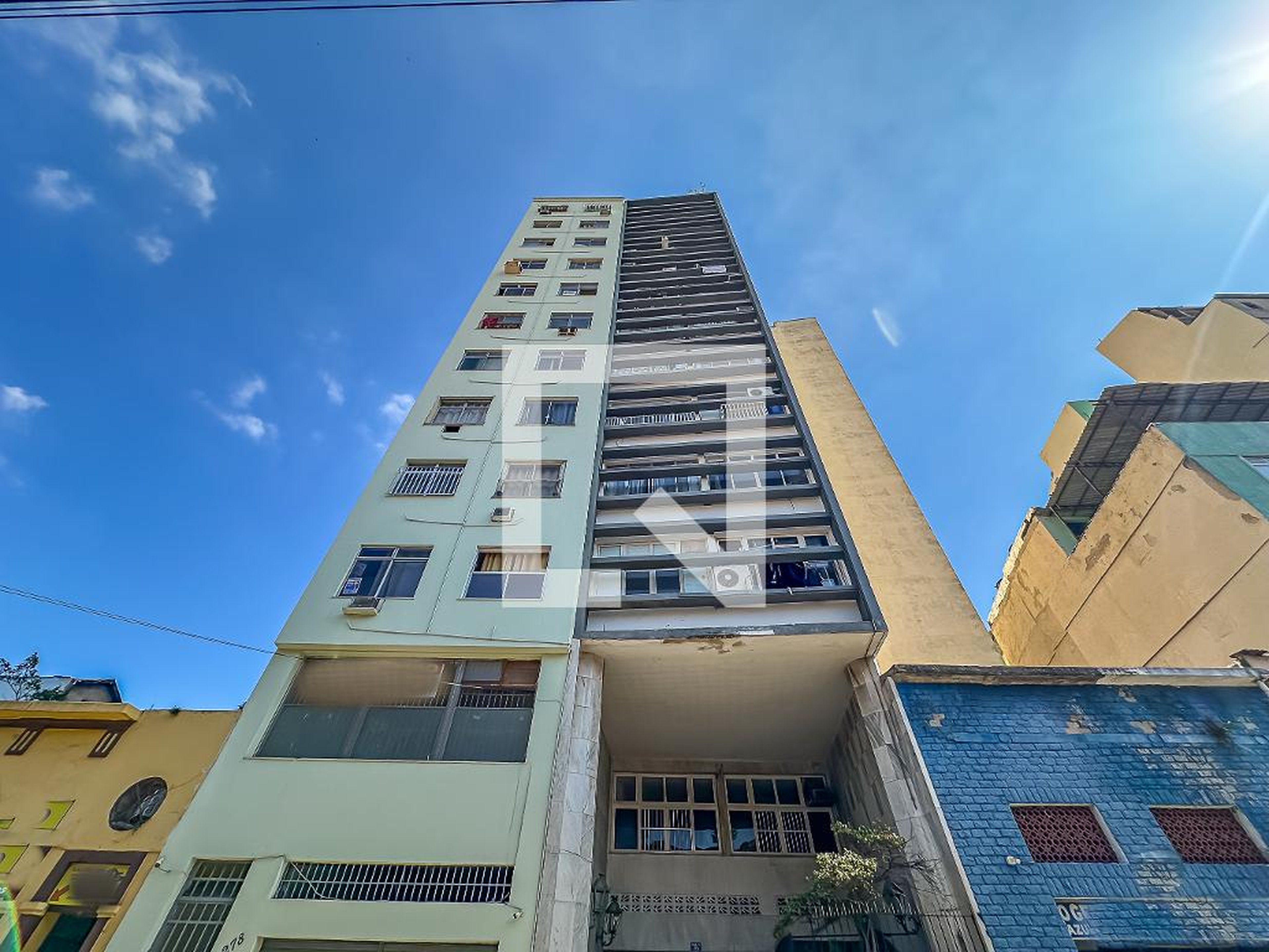 Fachada Condomínio em Rua General Caldwell, 276