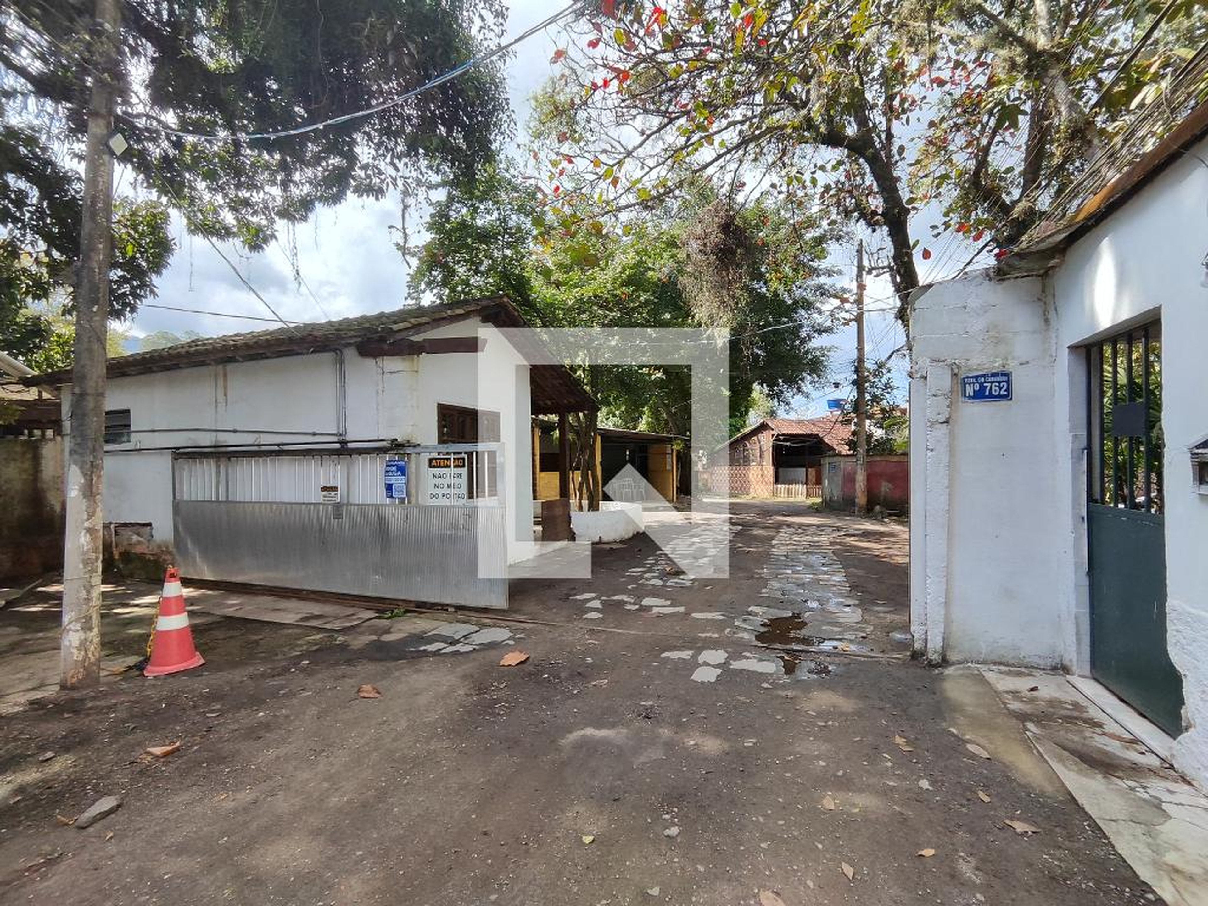 Fachada Condomínio Cambungui