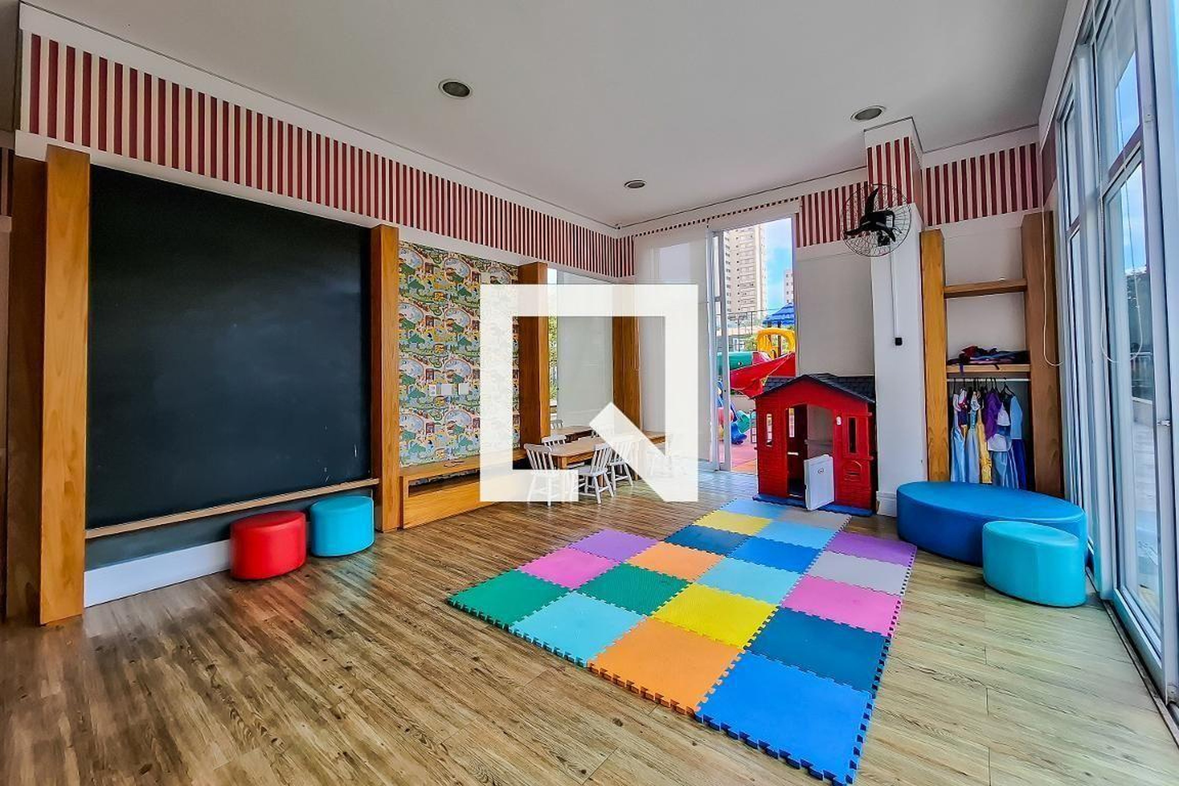 Brinquedoteca - Modern Life