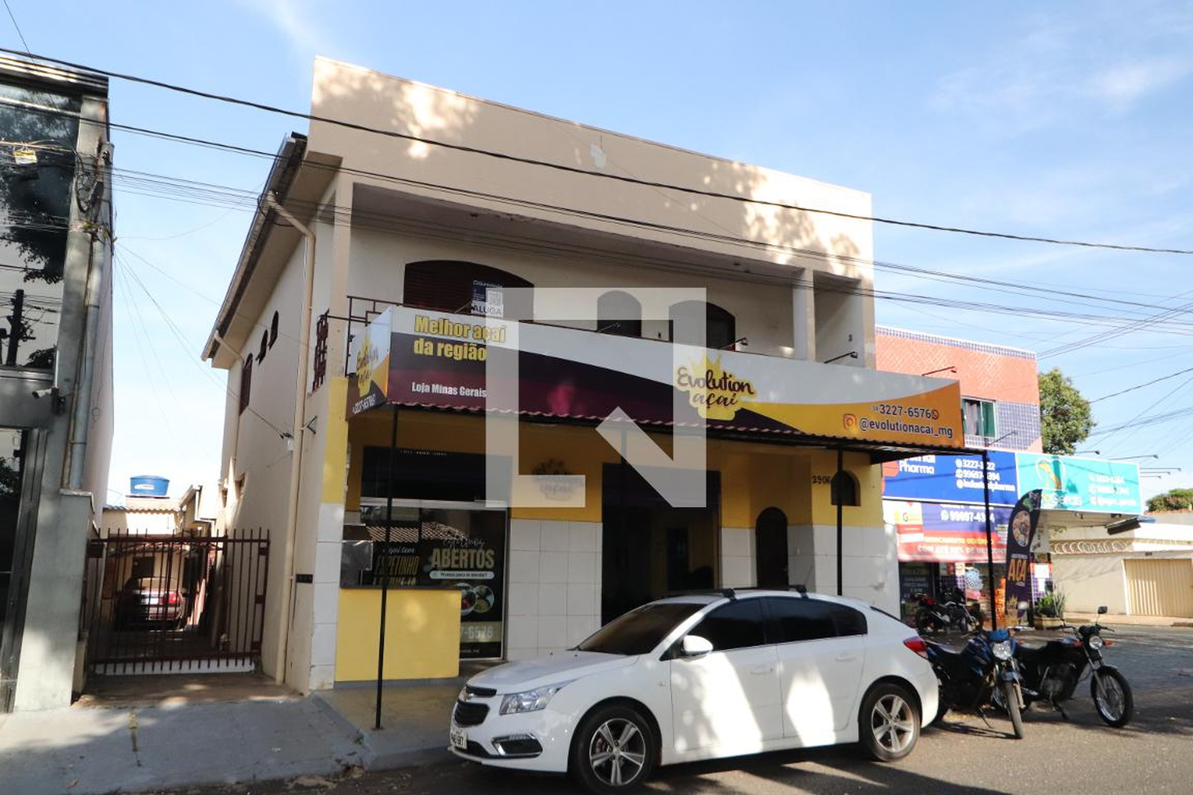 Fachada Condomínio em Avenida Comendador Alexandrino Garcia, 2906