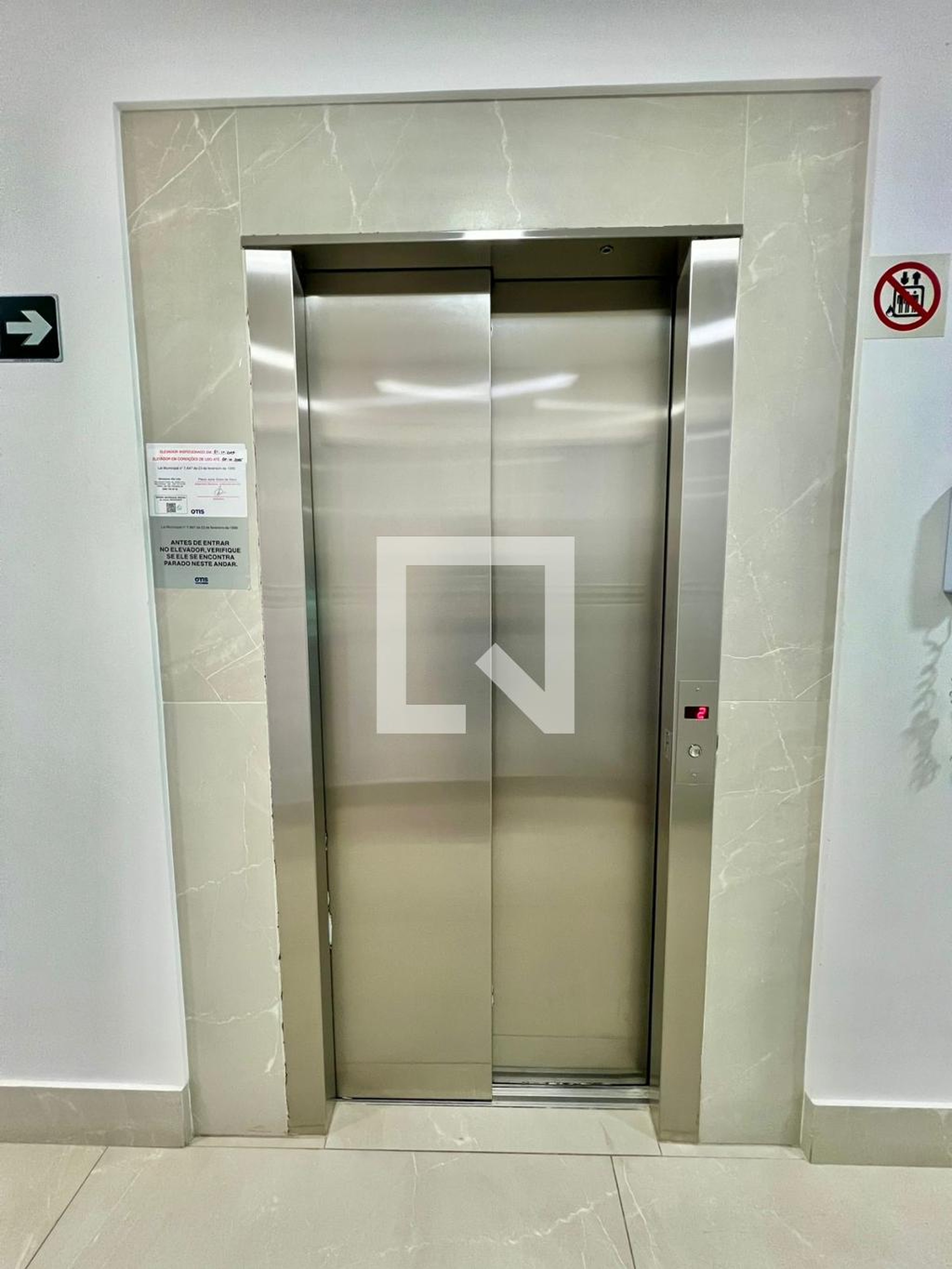 Elevador - Edifício Residencial Bergamo