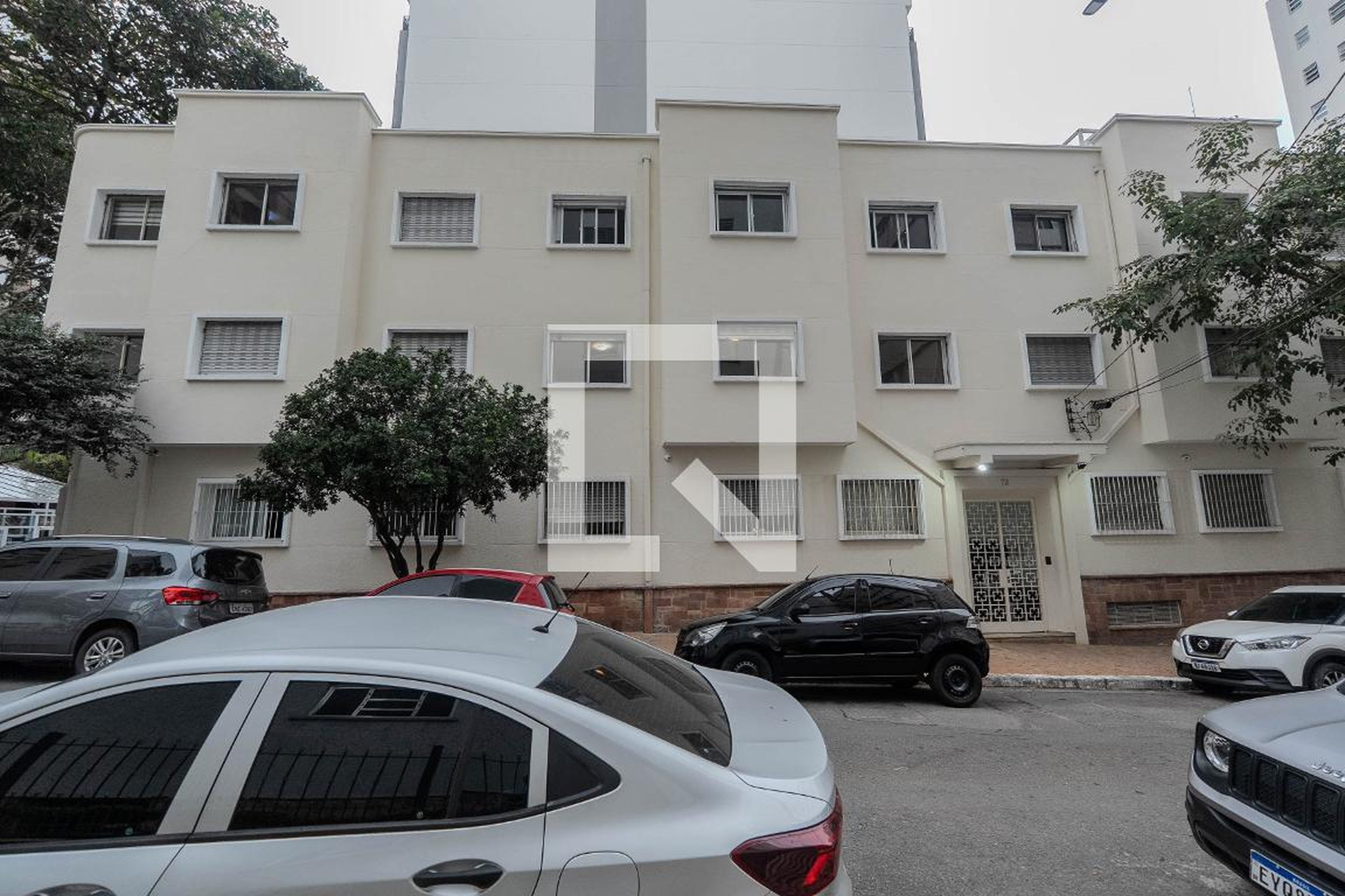 Fachada Condomínio em Rua Sebastiana da Cunha Bueno, 72