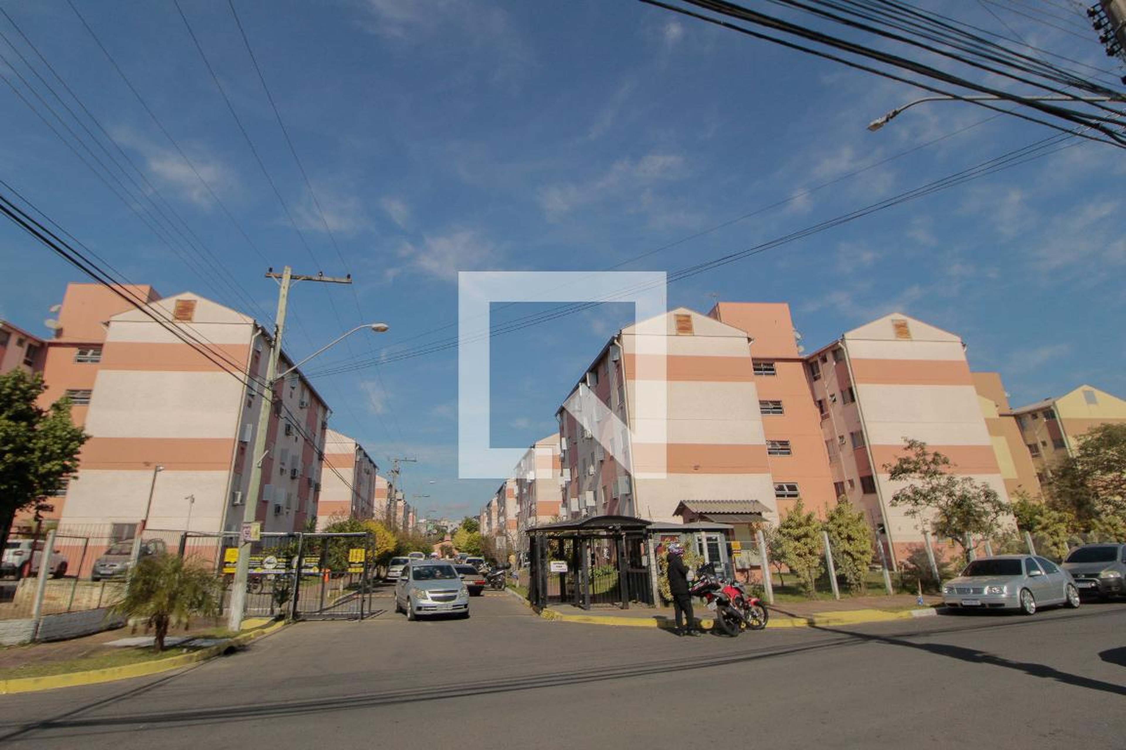 Fachada Condomínio em Rua José Barcelos Garcia, 265