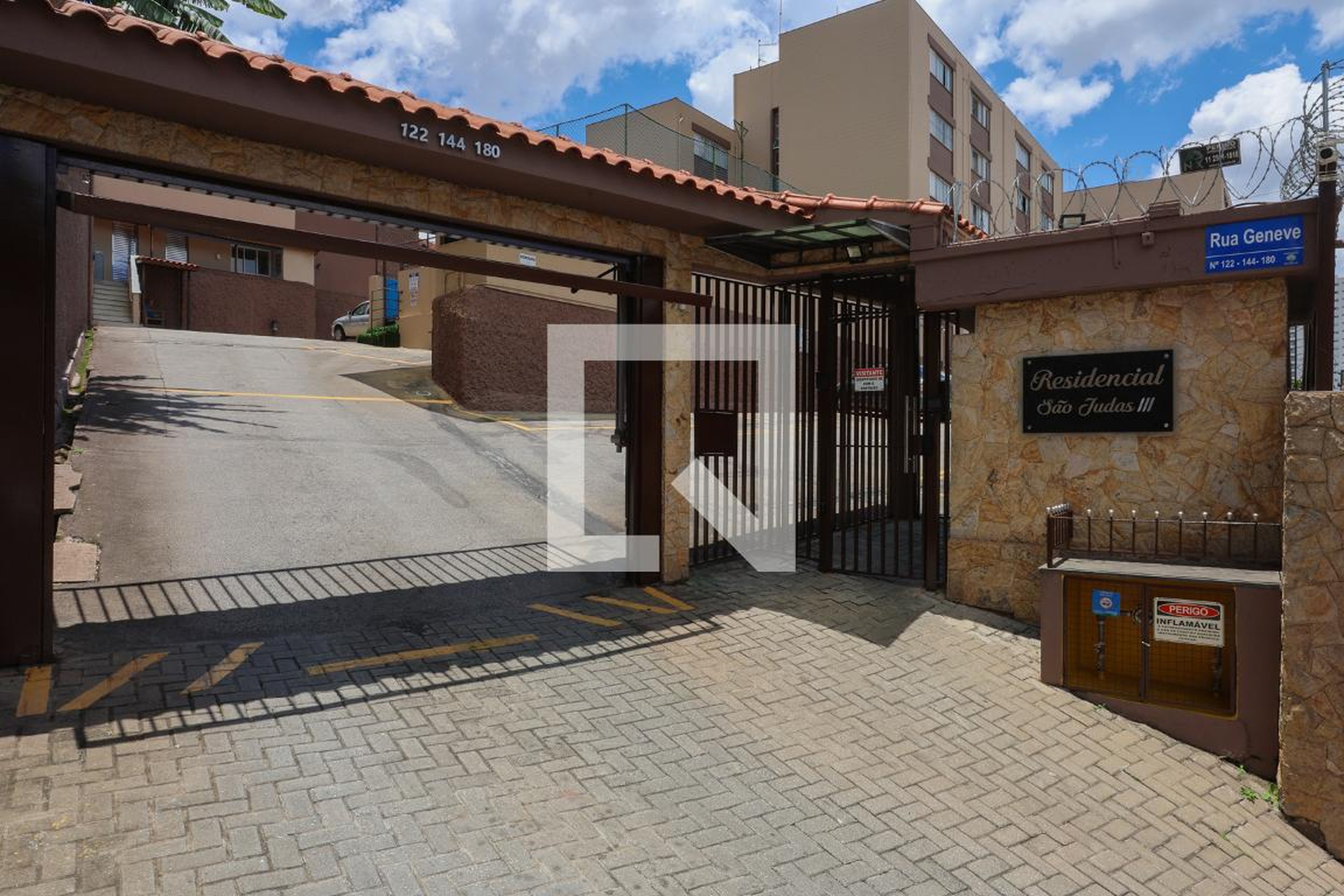 Fachada do condomínio Residencial São Judas III