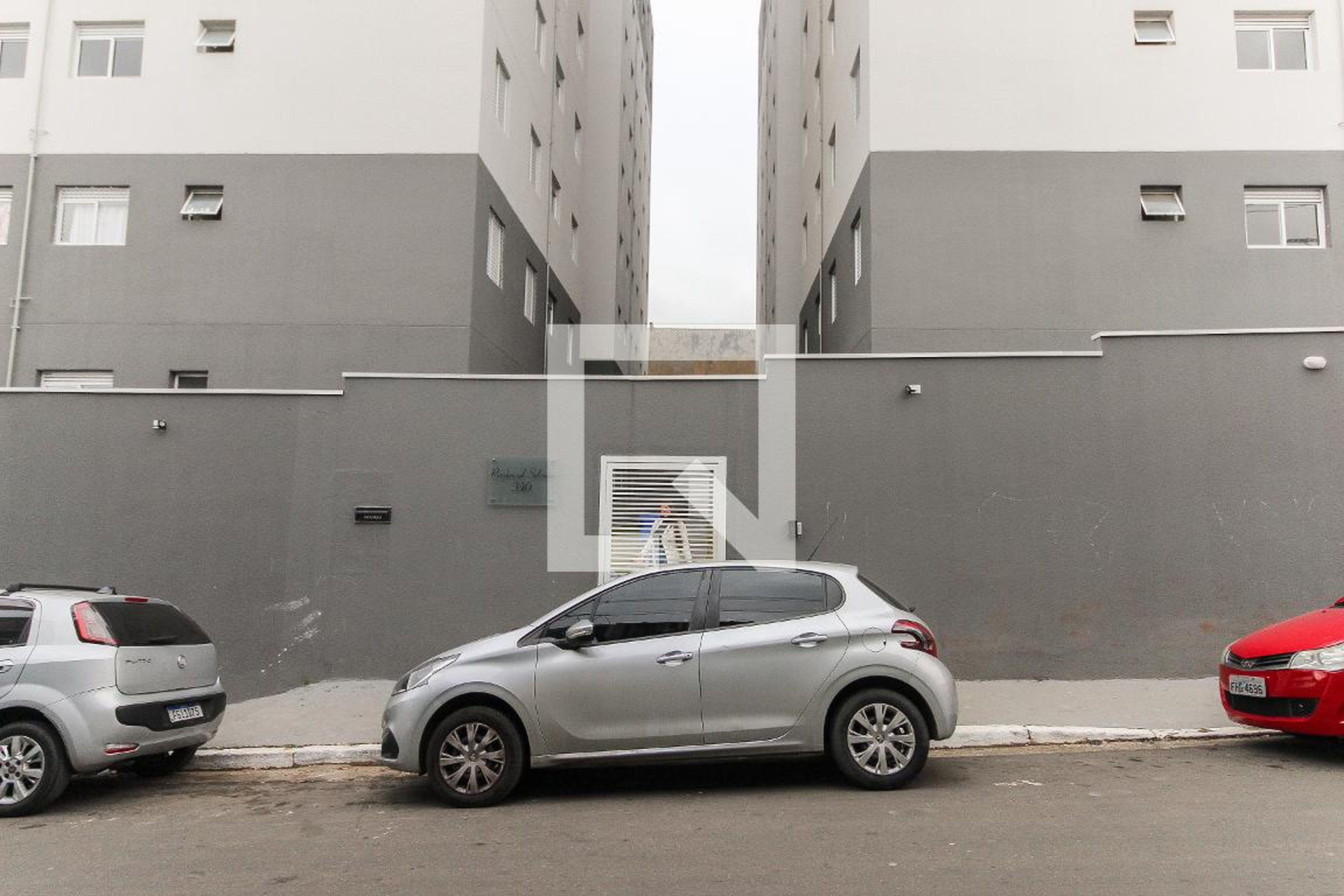 Fachada do Prédio Condomínio em Rua Salvador do Sul, 342