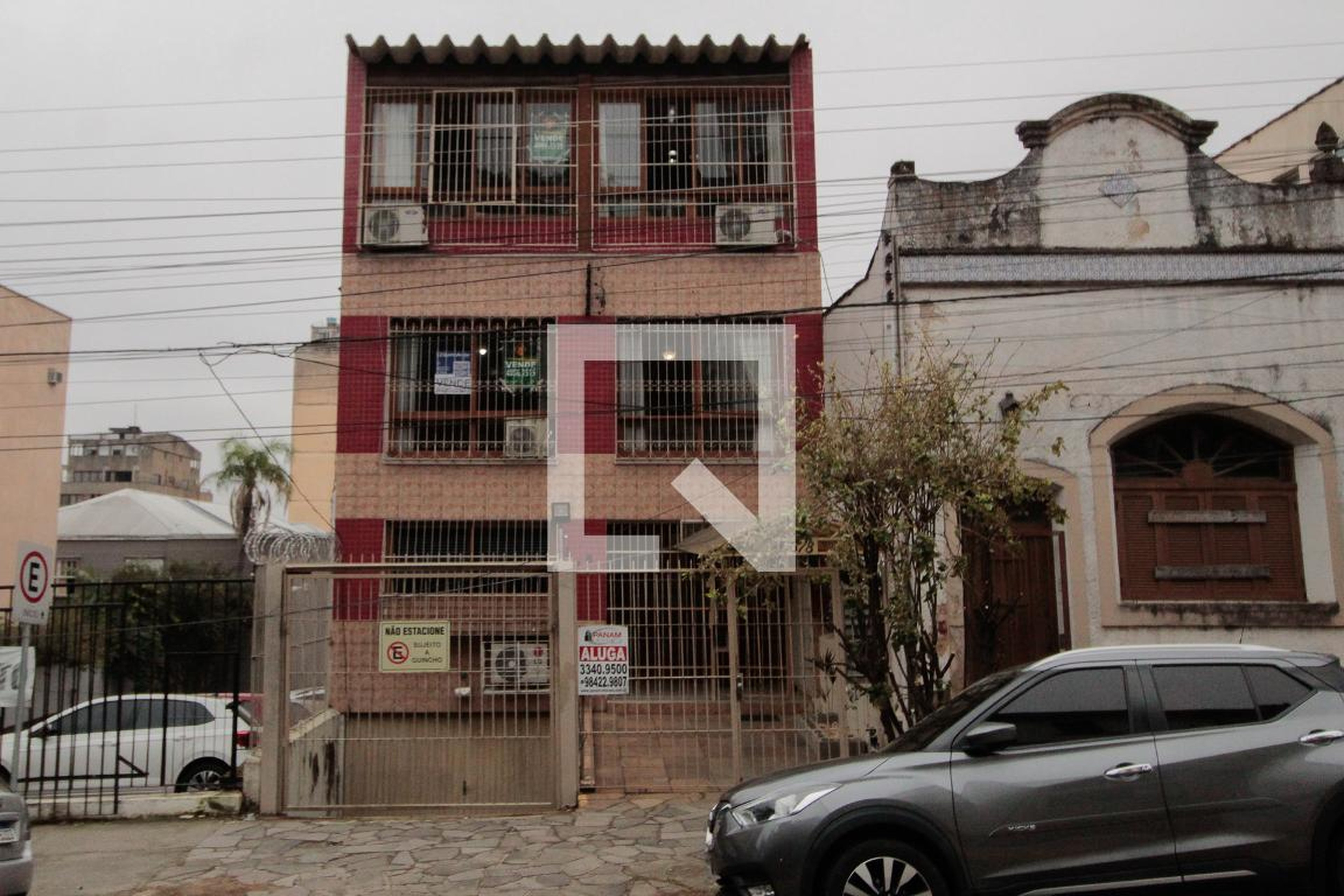 Fachada Condomínio em Rua Tiradentes, 378