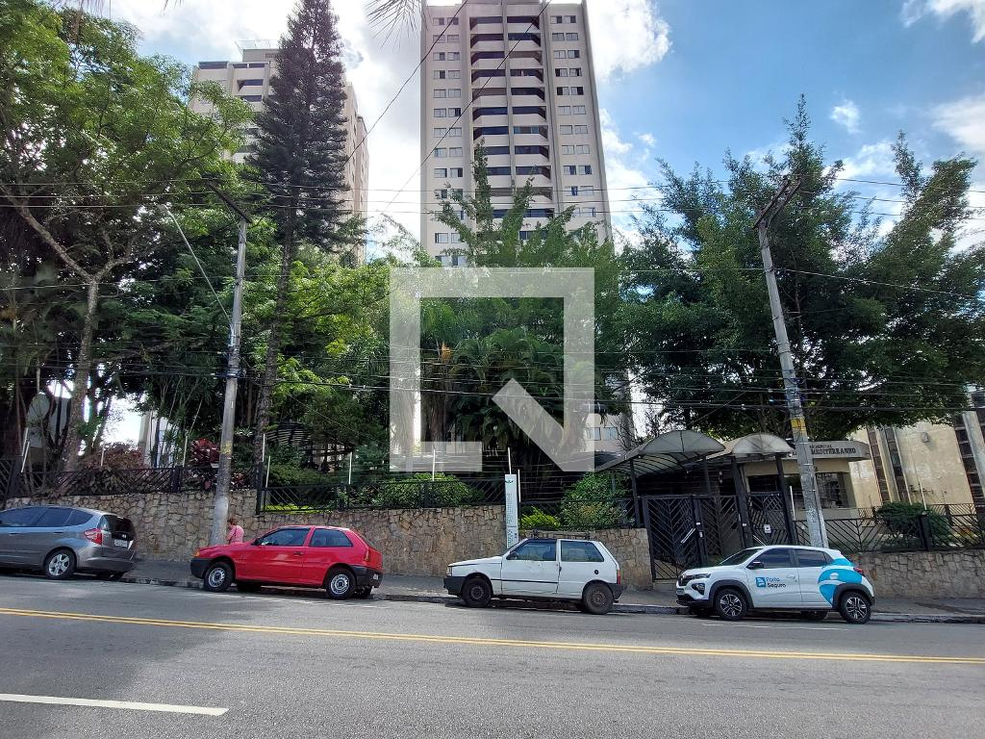 Fachada Condomínio em Rua Sócrates, 854