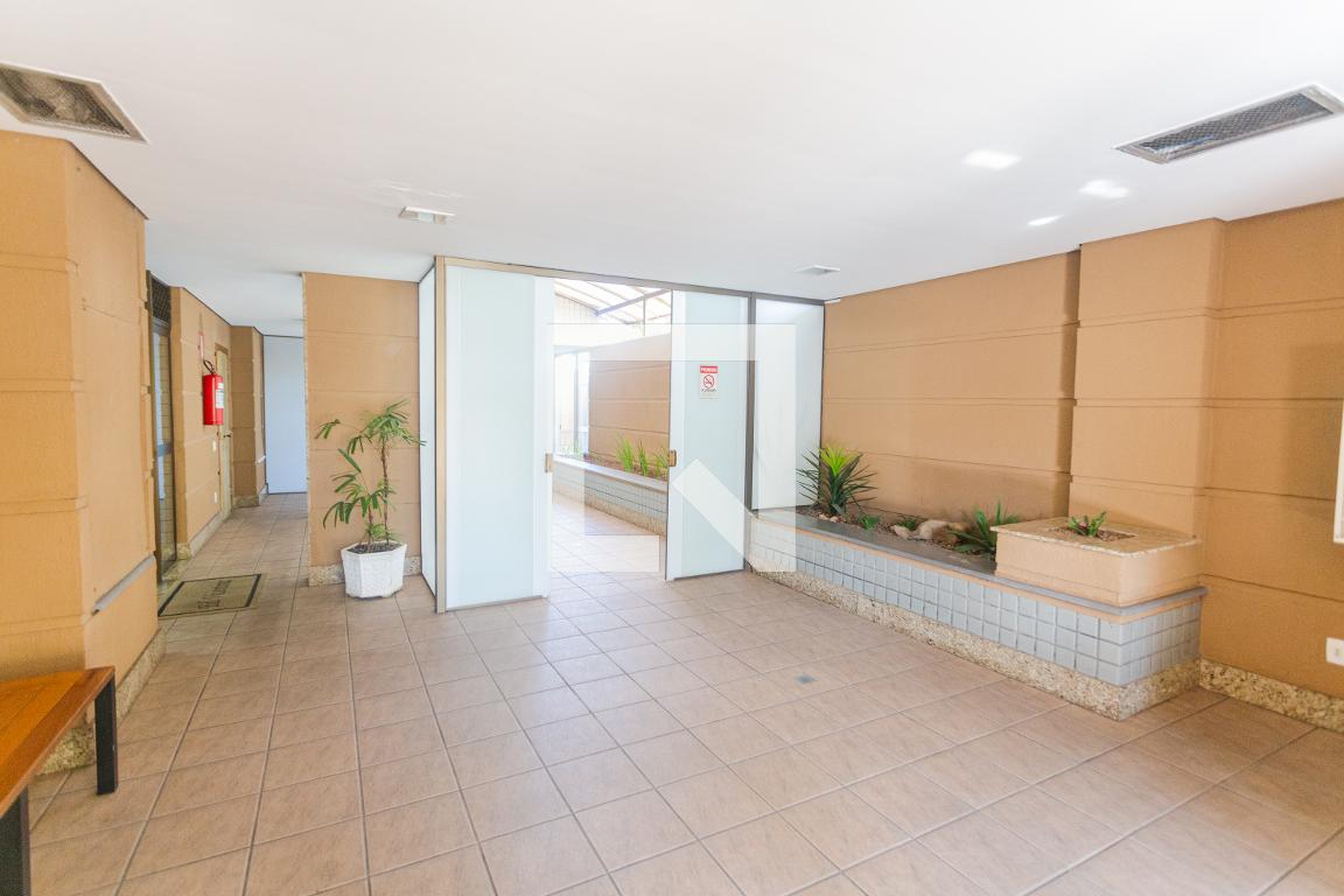 Hall de entrada - Vicentina Soares Barbeitos