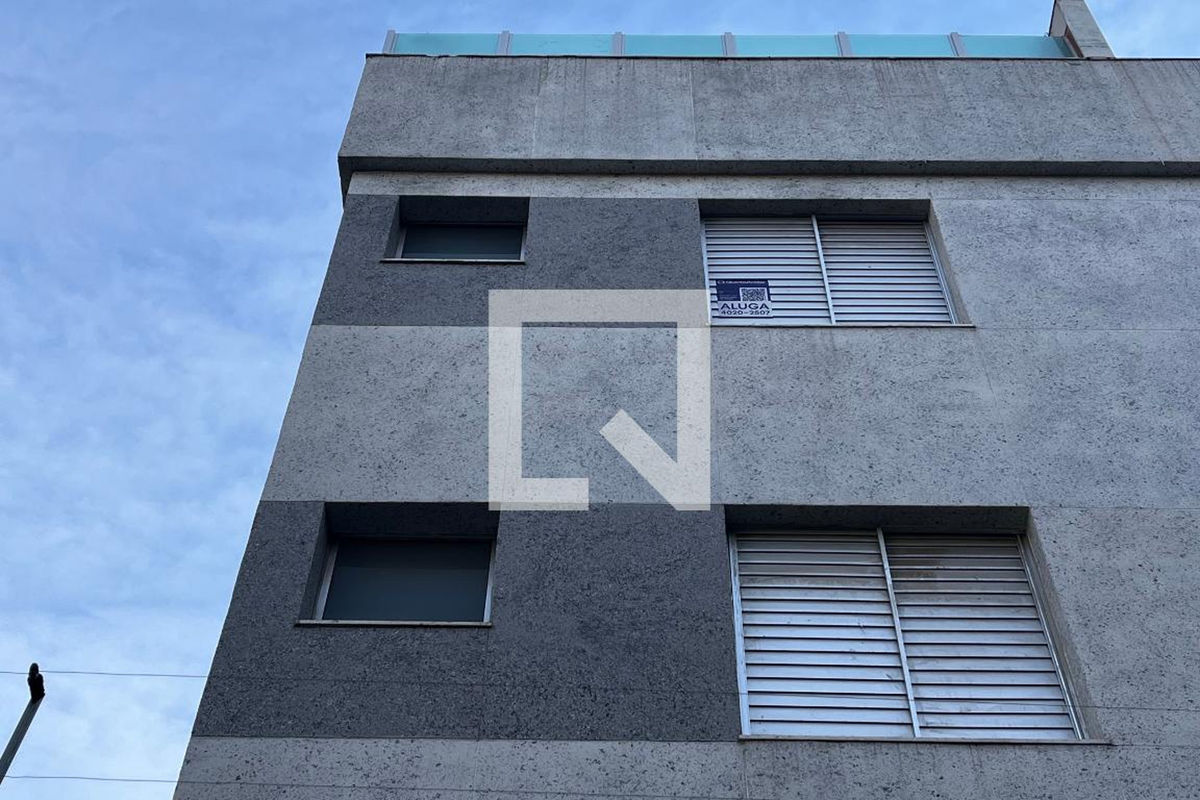 Fachada Condomínio em Rua Kenedy Maro Campos, 115