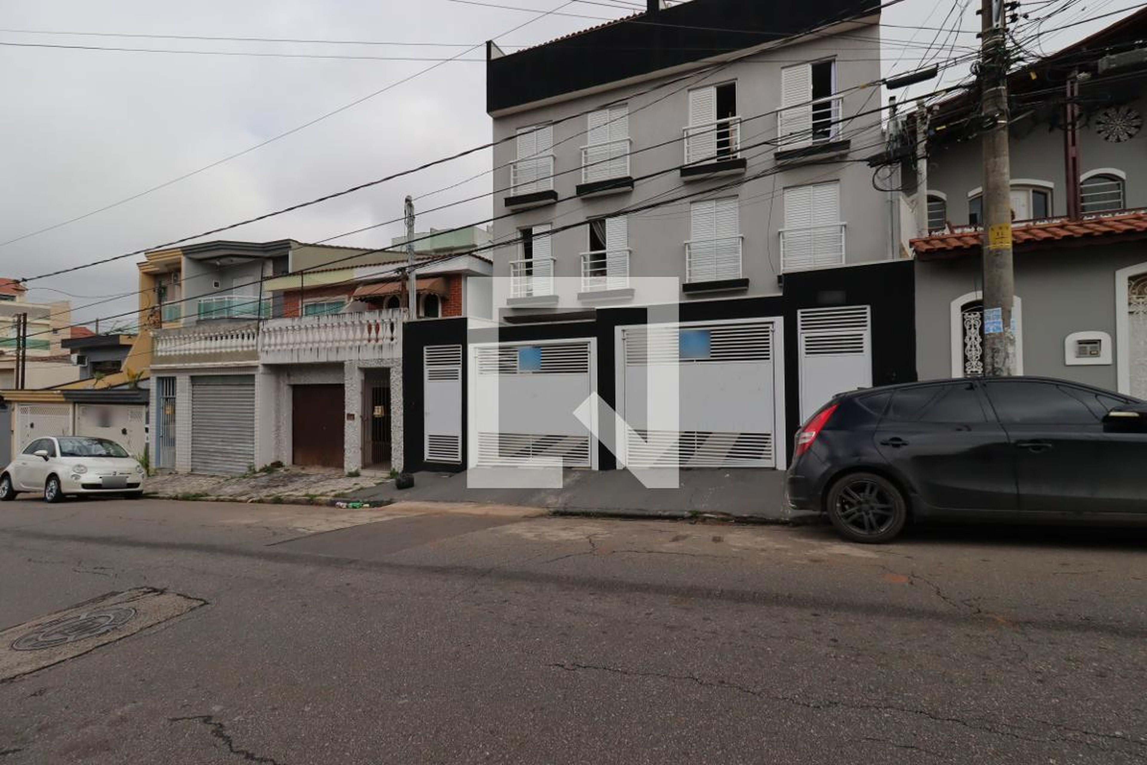 Fachada Condomínio em Rua Miquelina, 175