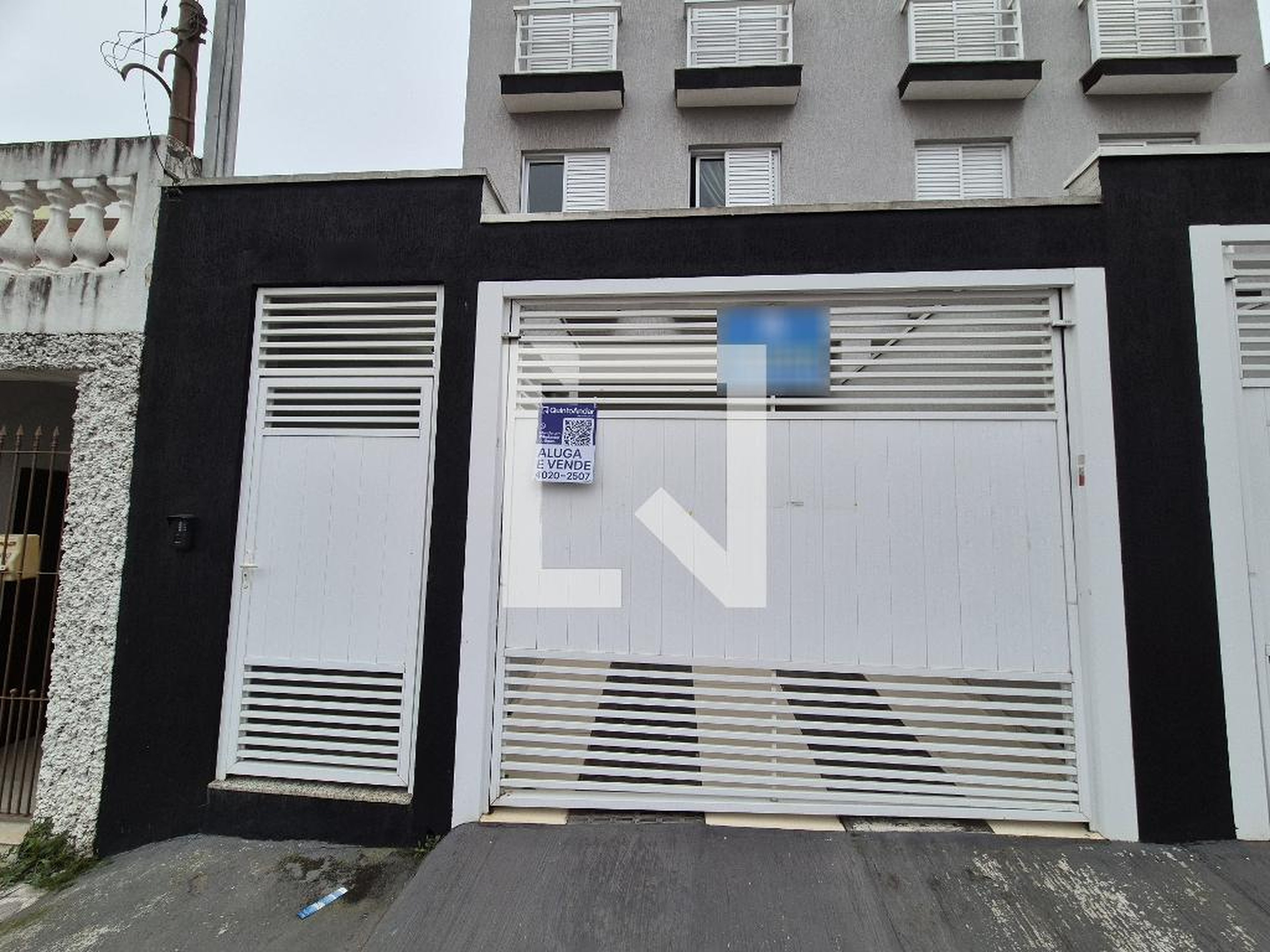 Fachada Condomínio em Rua Miquelina, 171