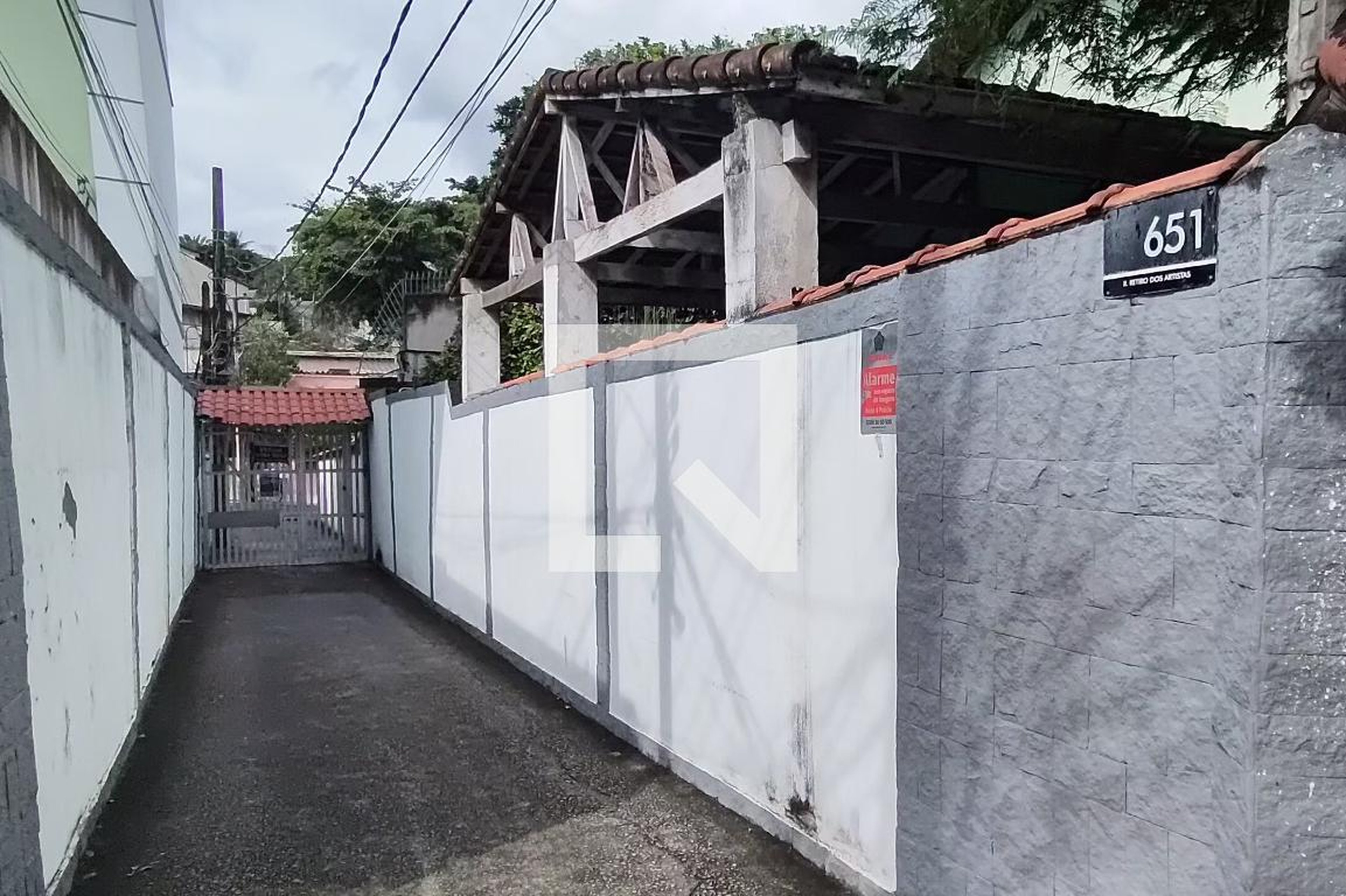 Fachada Condomínio Em Rua Retiro dos Artistas 651